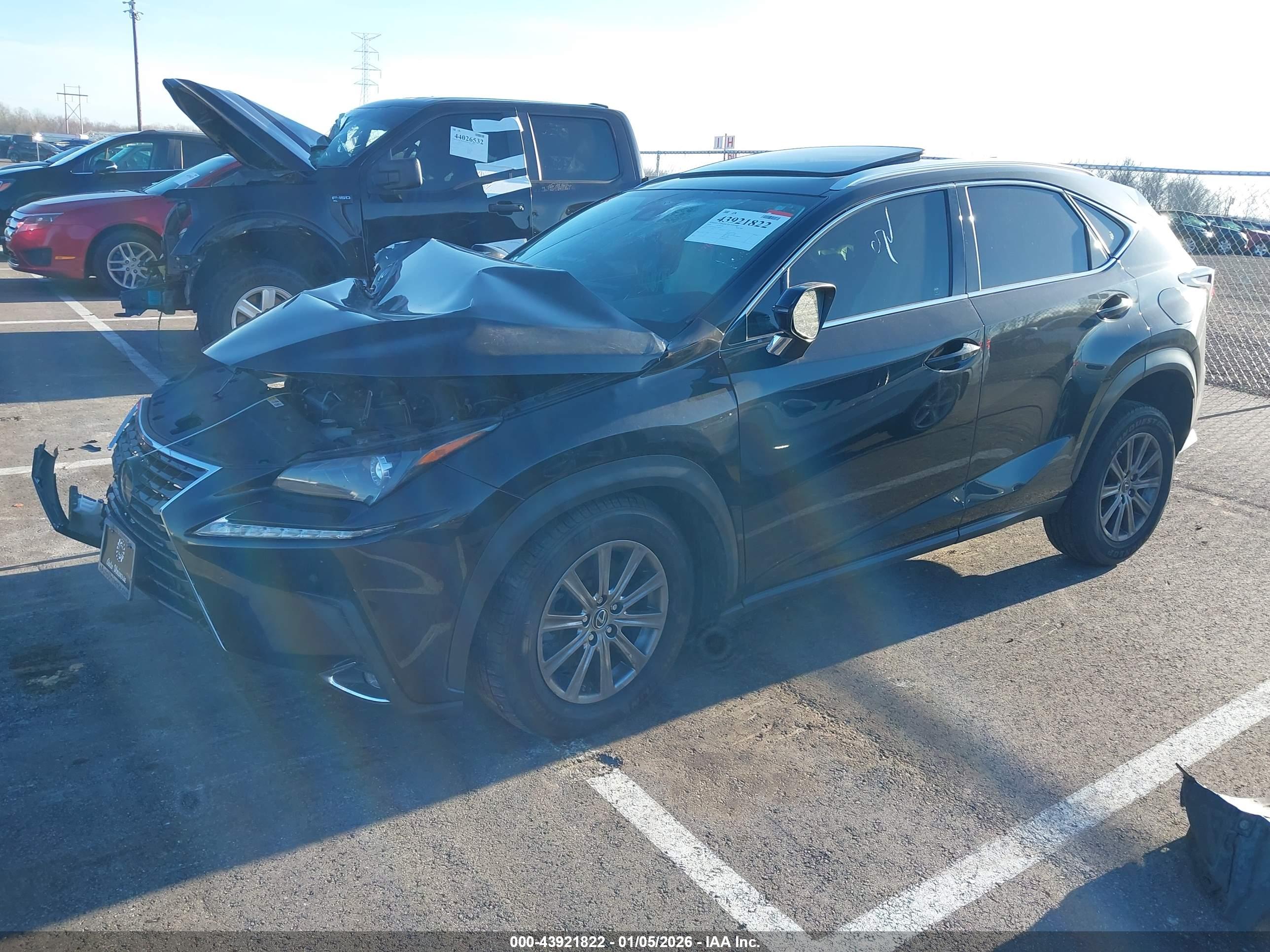 LEXUS NX image 2
