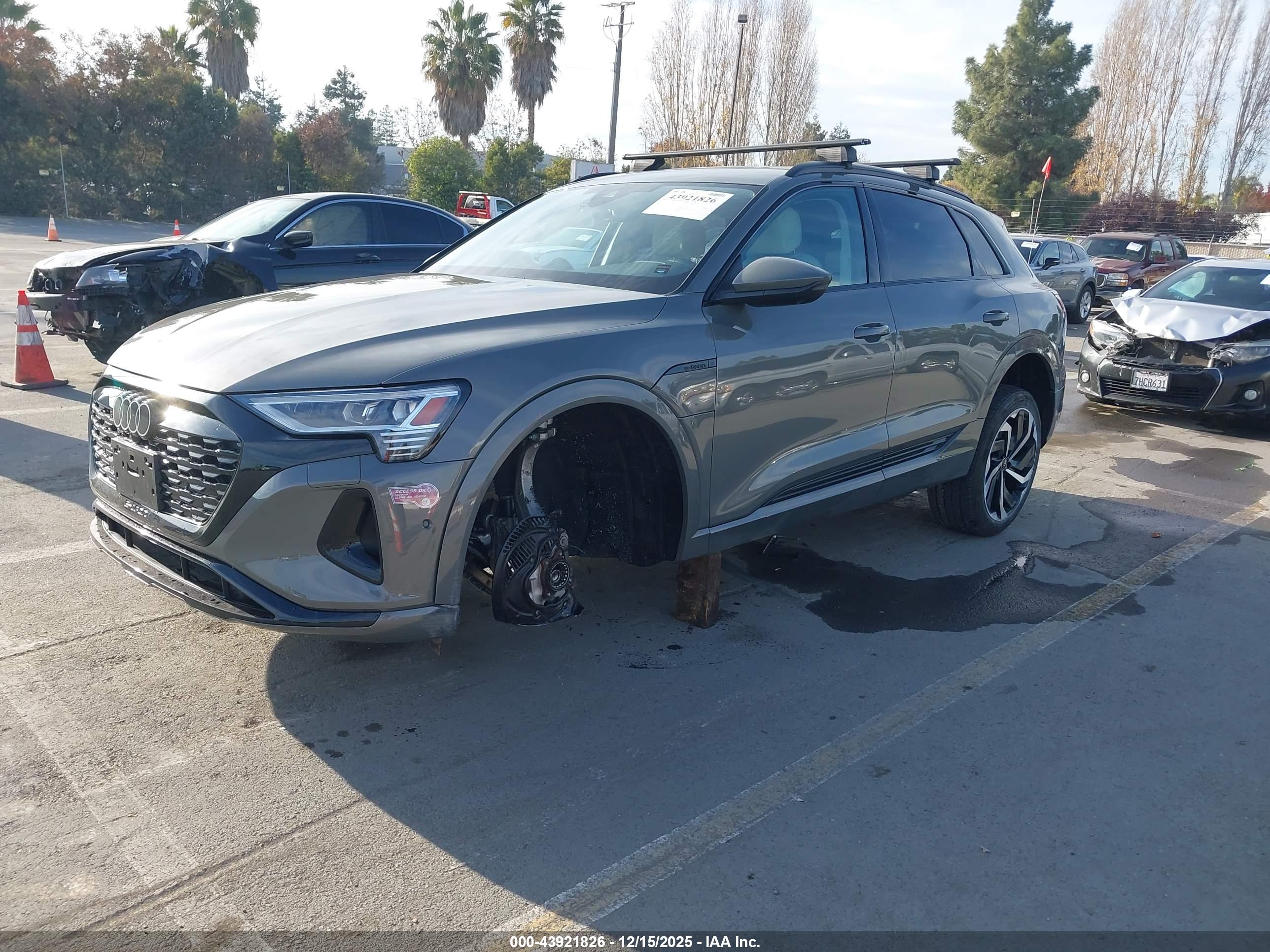 AUDI Q8 image 2