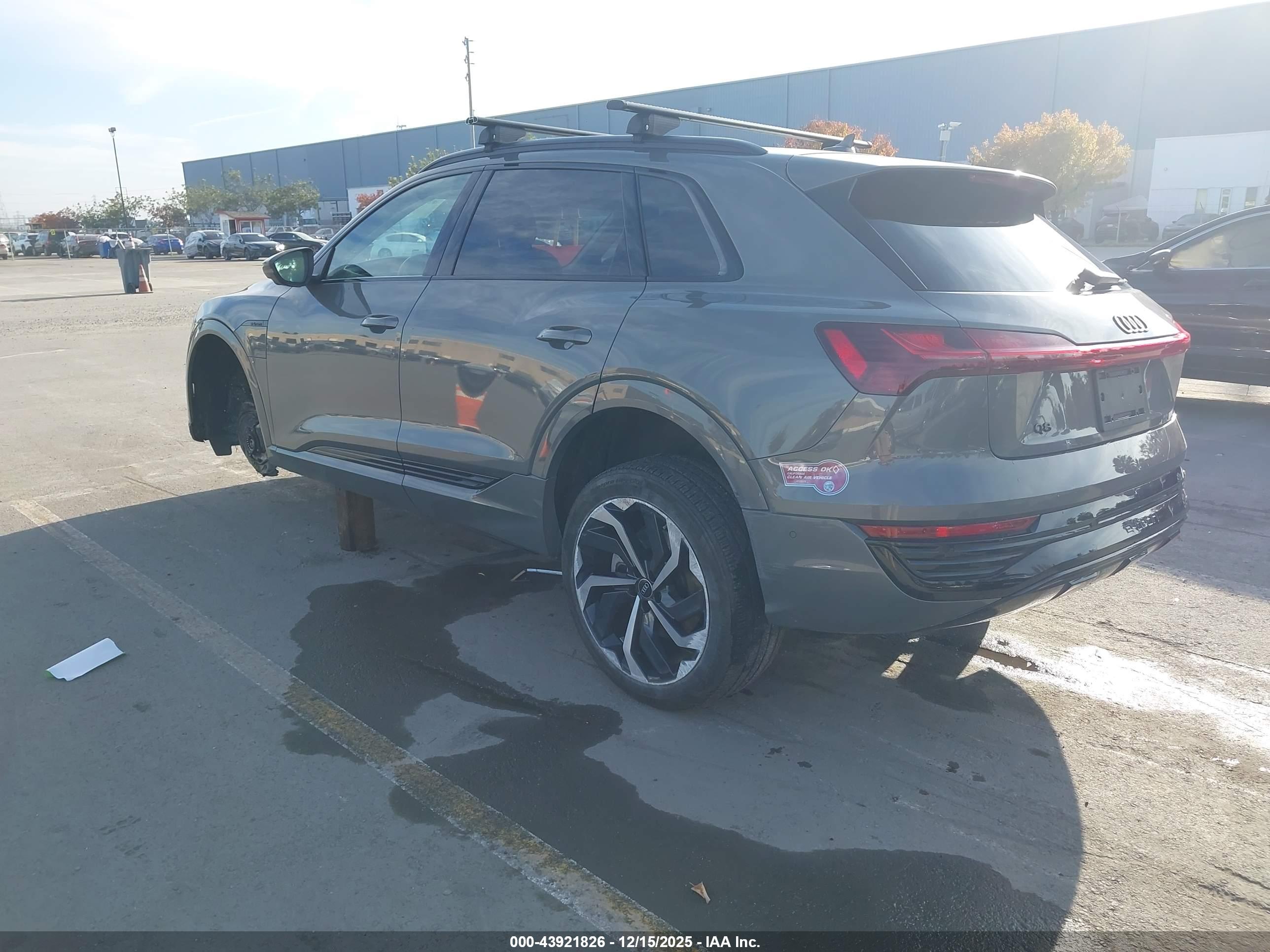 AUDI Q8 image 3