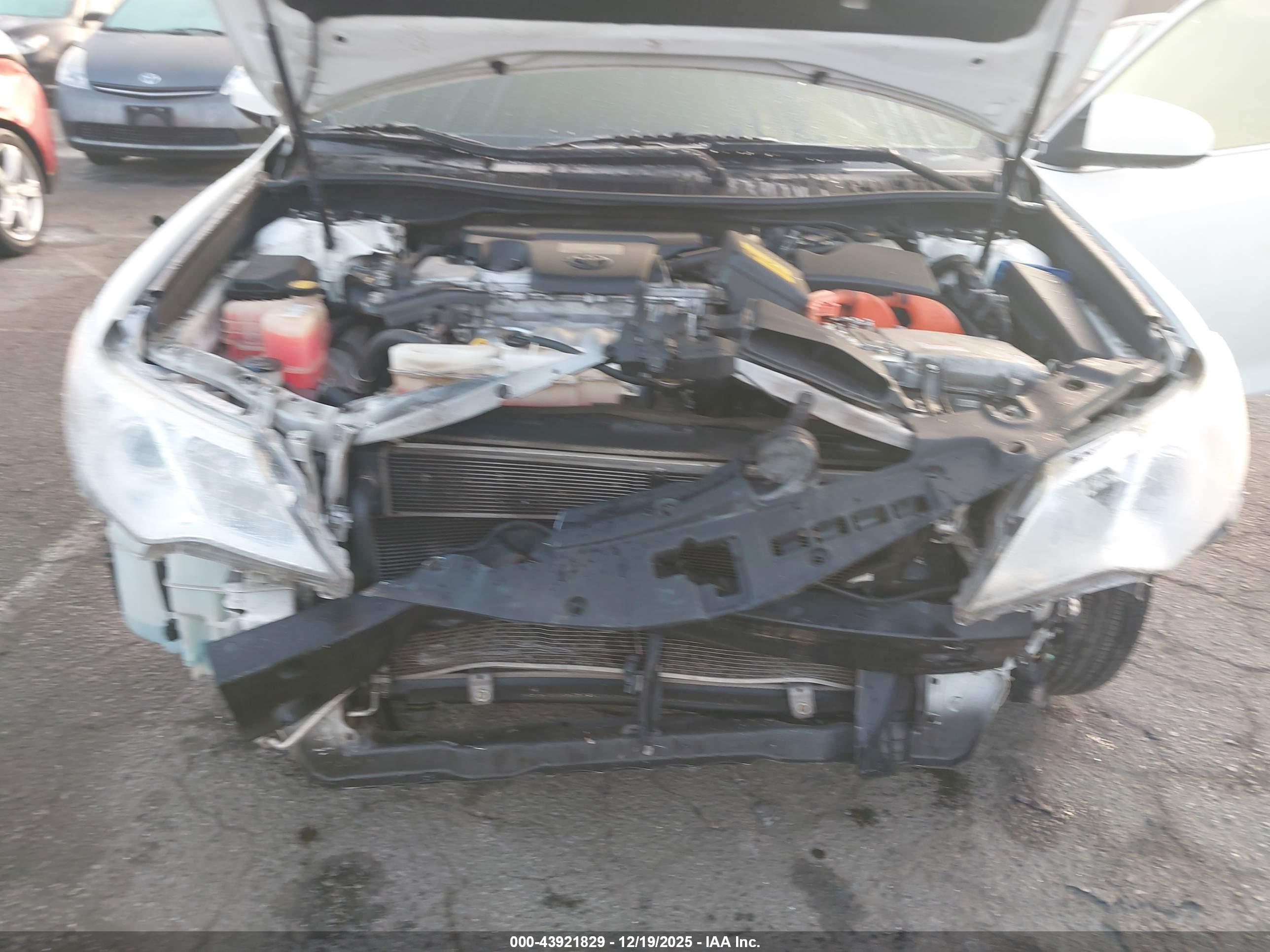 TOYOTA CAMRY image 6