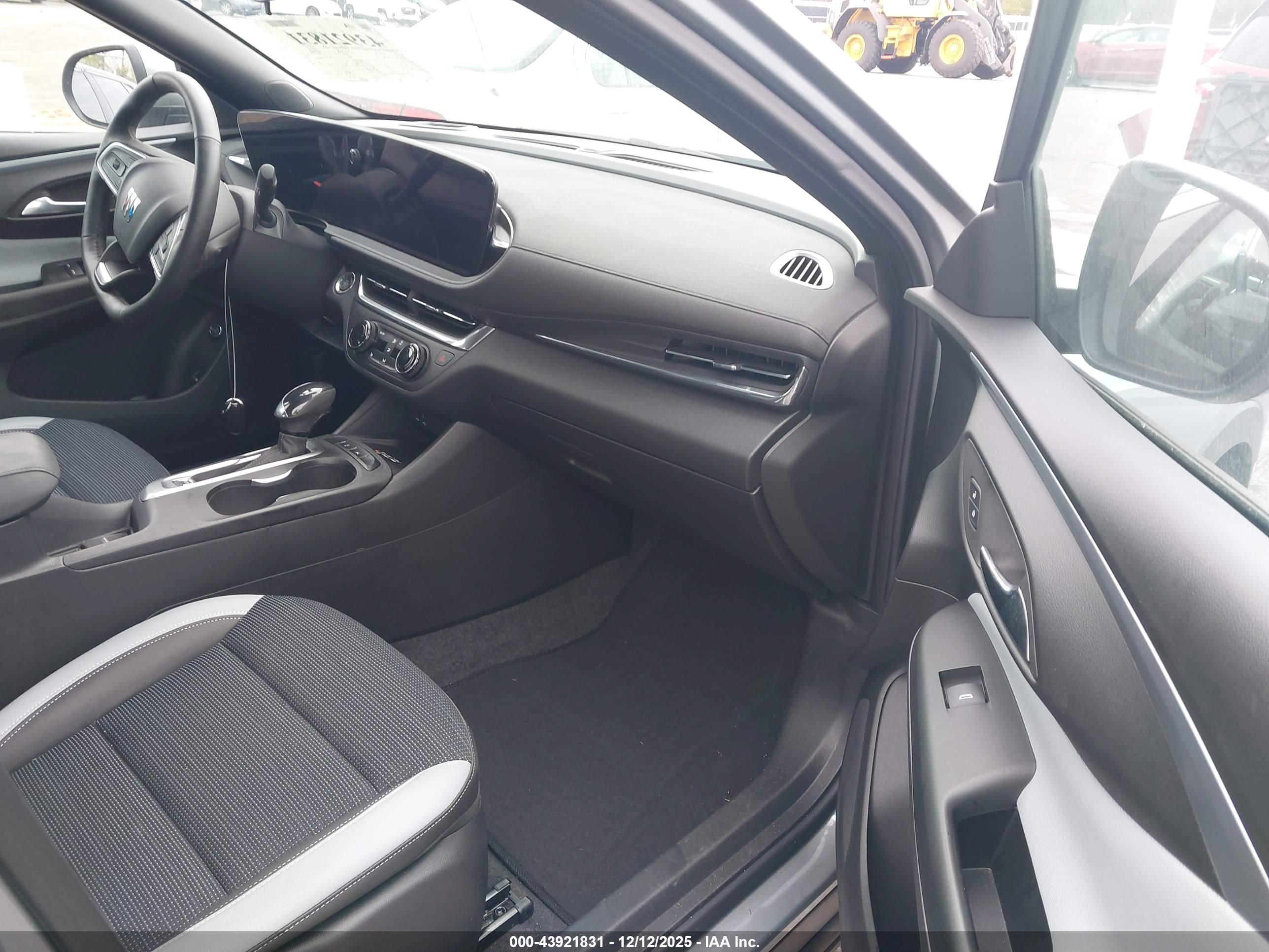 BUICK ENVISTA image 5