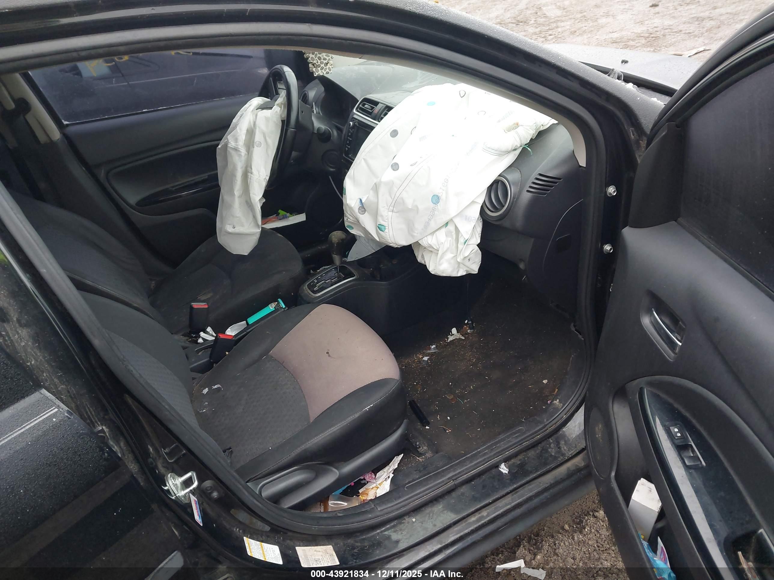 MITSUBISHI MIRAGE image 5