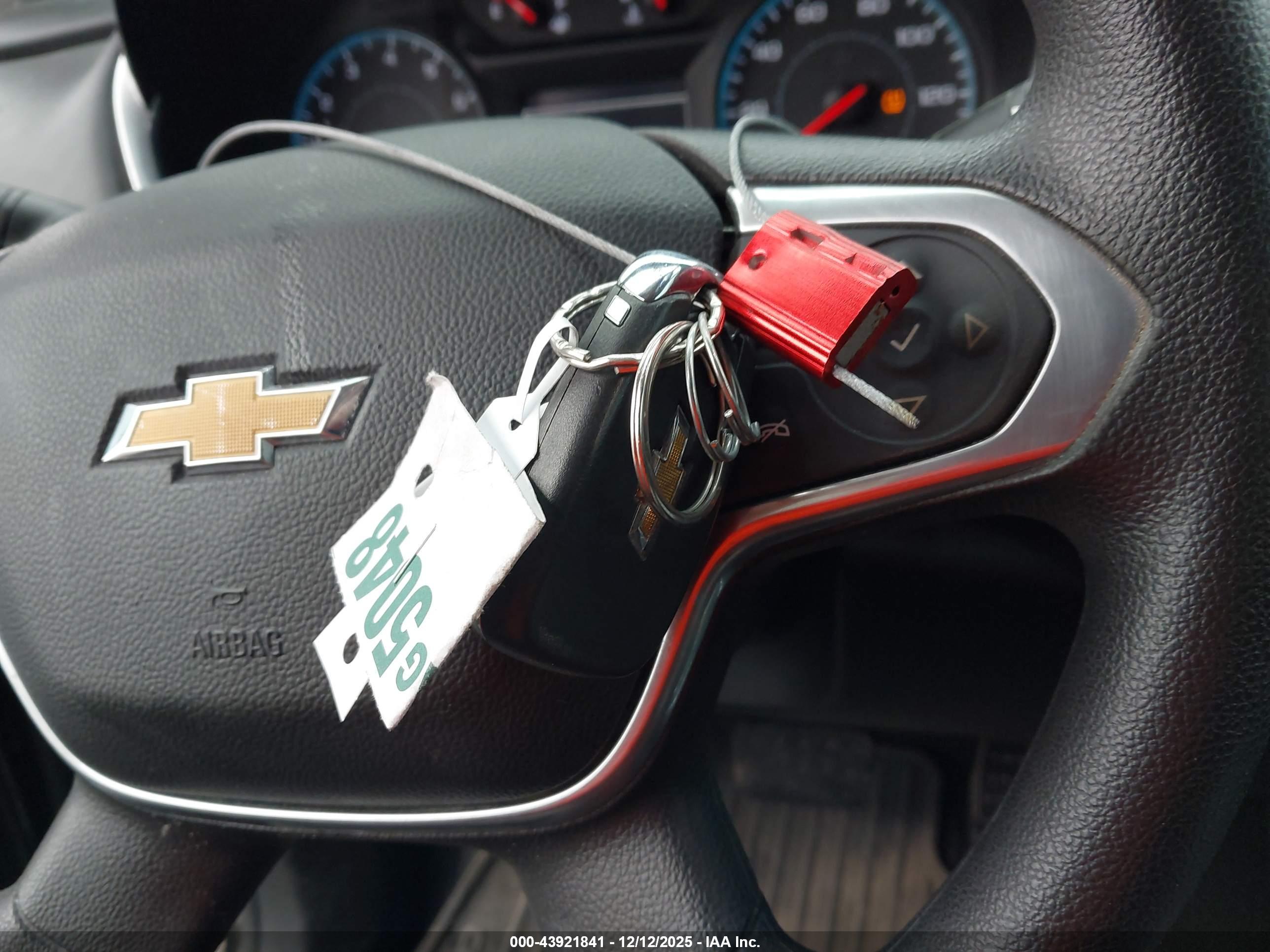 CHEVROLET TRAVERSE image 11