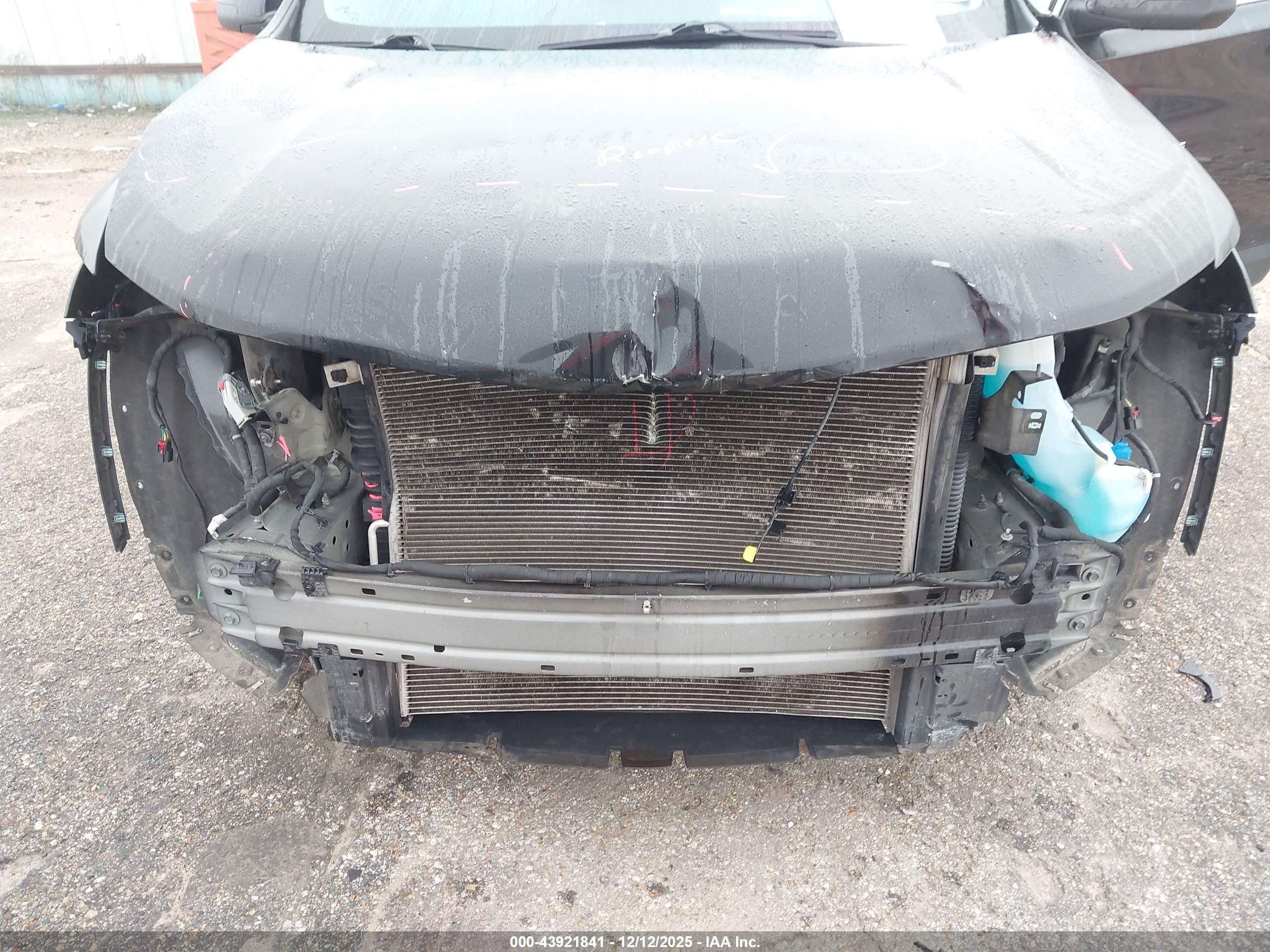 CHEVROLET TRAVERSE image 6