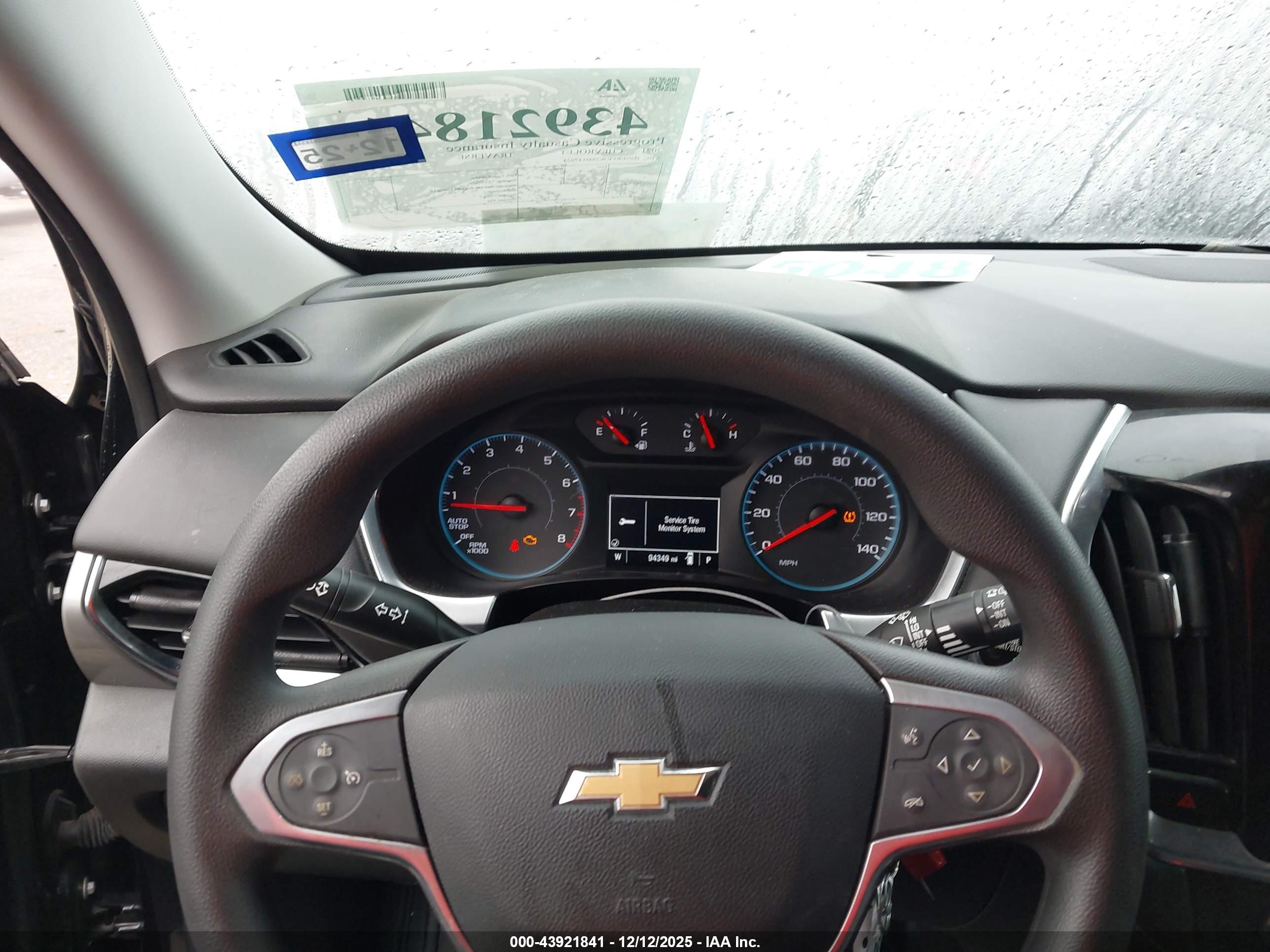 CHEVROLET TRAVERSE image 7