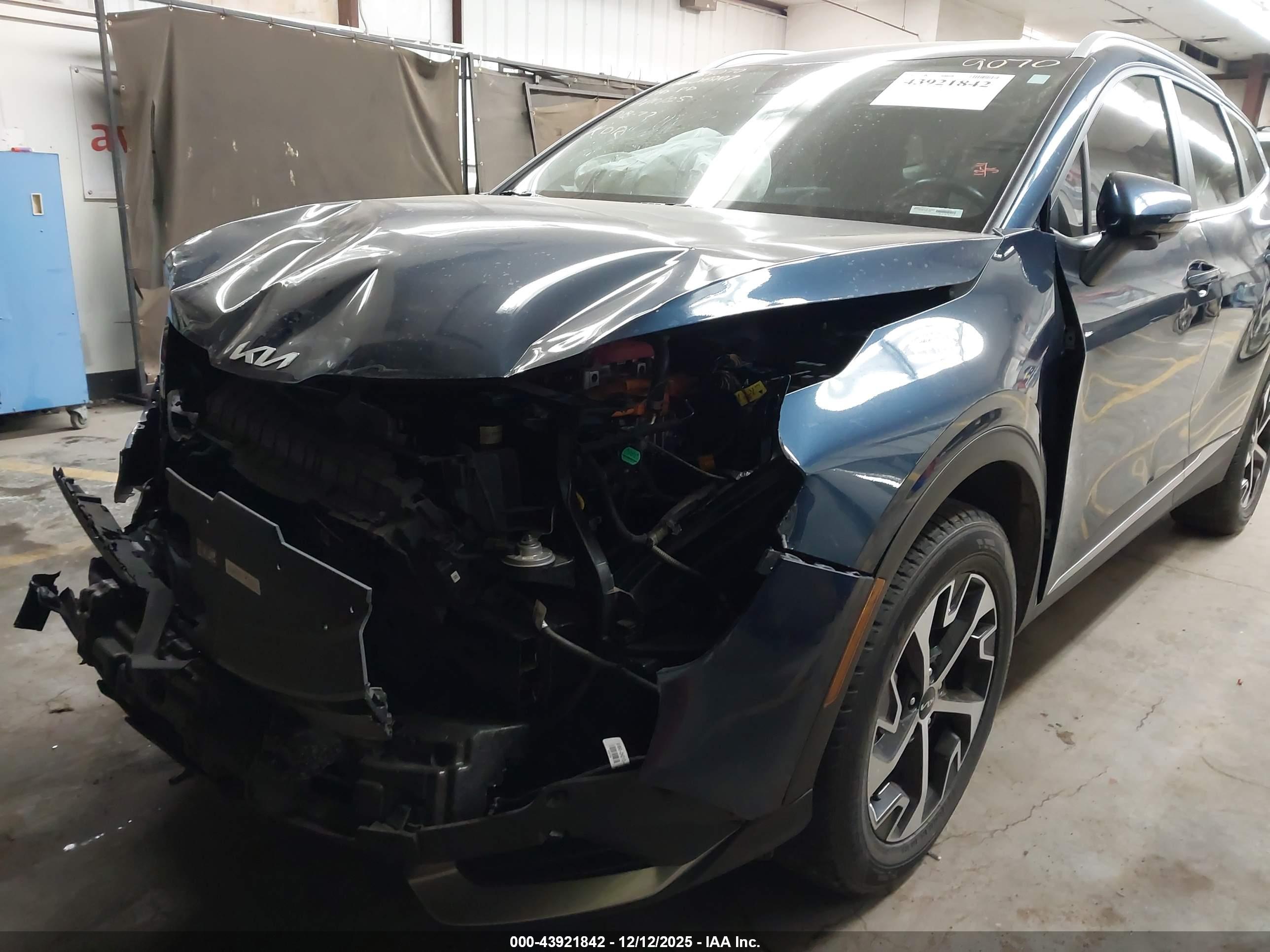 KIA SPORTAGE image 6