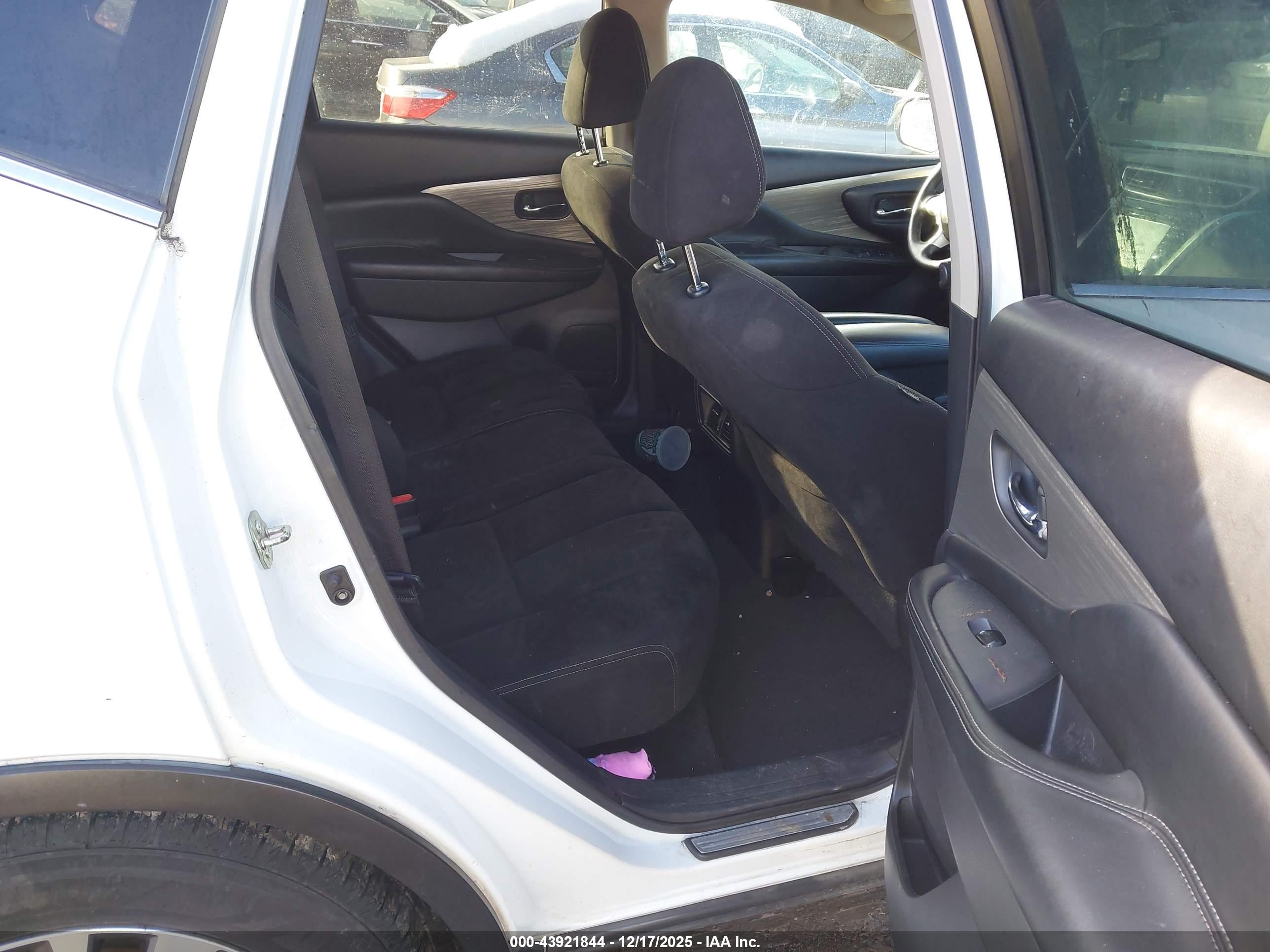 NISSAN MURANO image 8