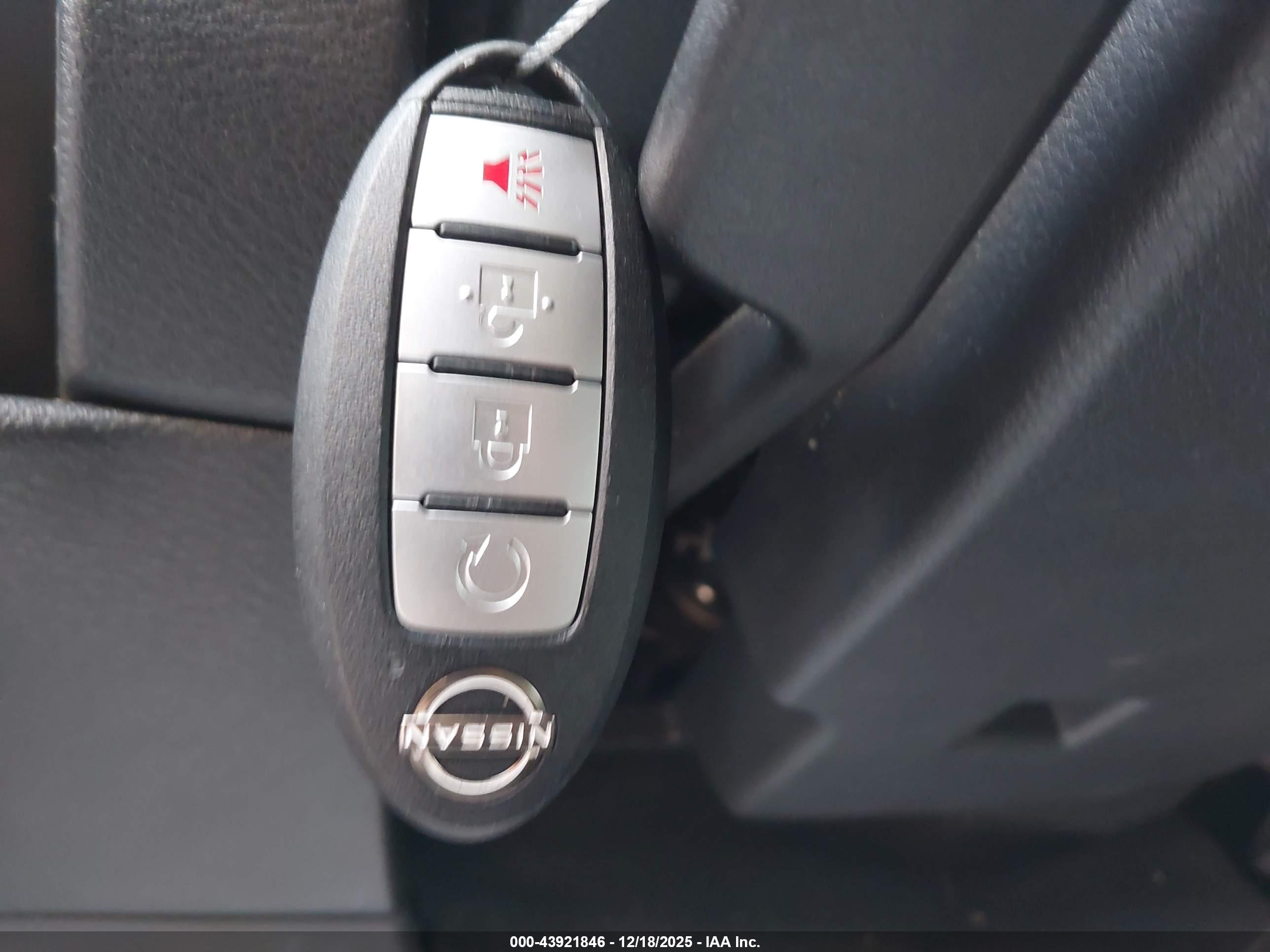 NISSAN KICKS image 11