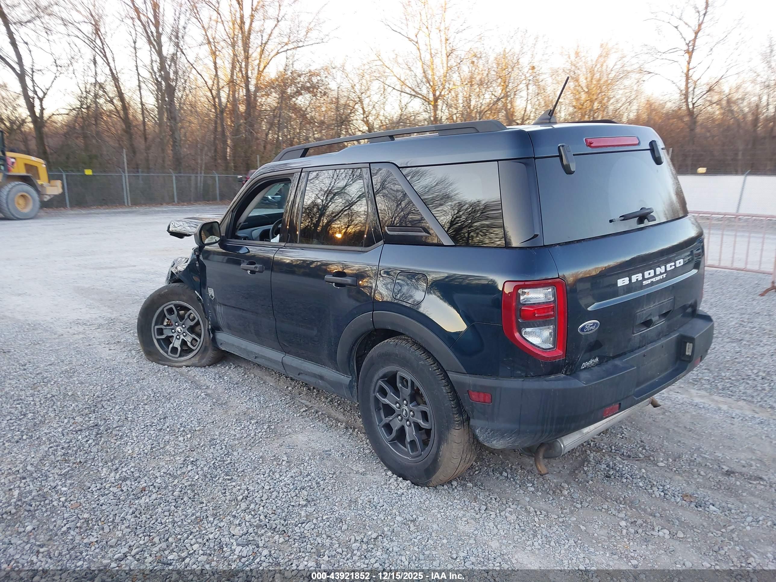 FORD BRONCO image 3