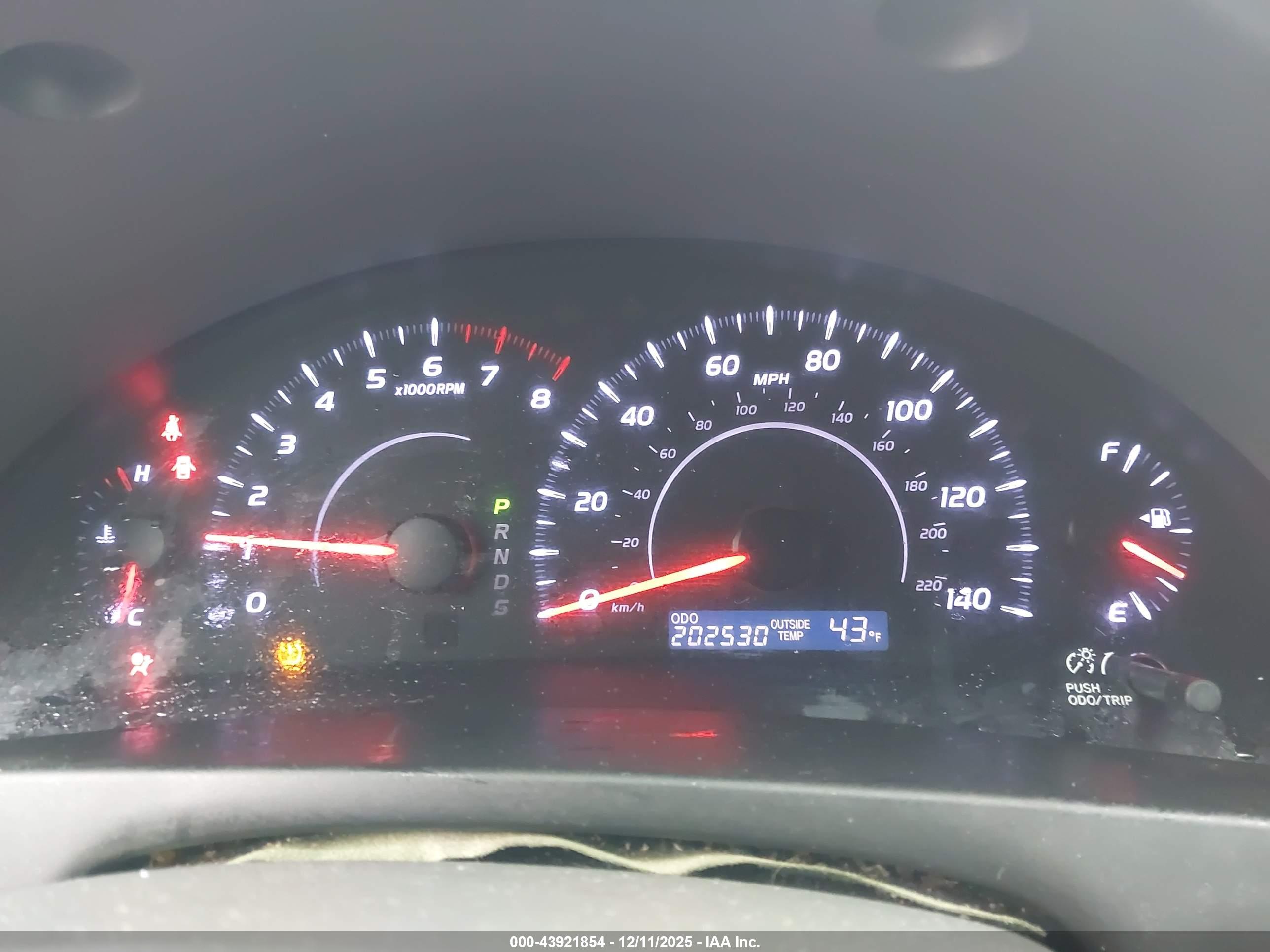 TOYOTA CAMRY image 7