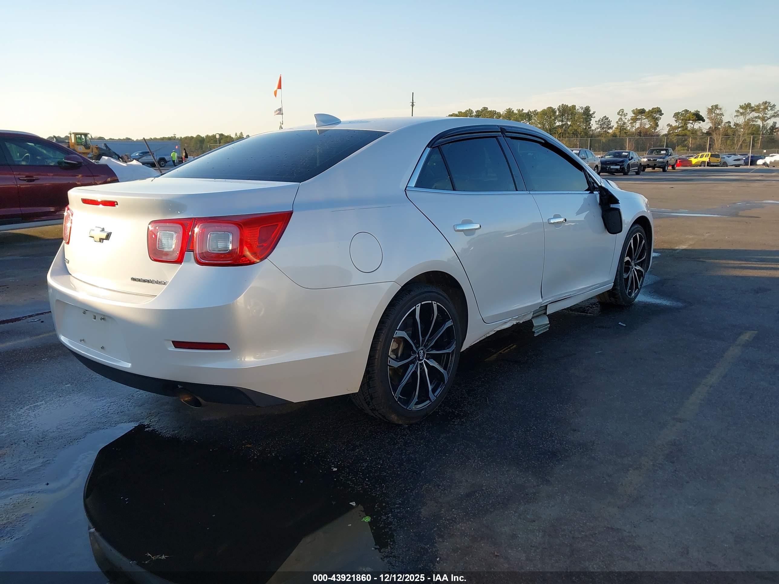 CHEVROLET MALIBU image 4