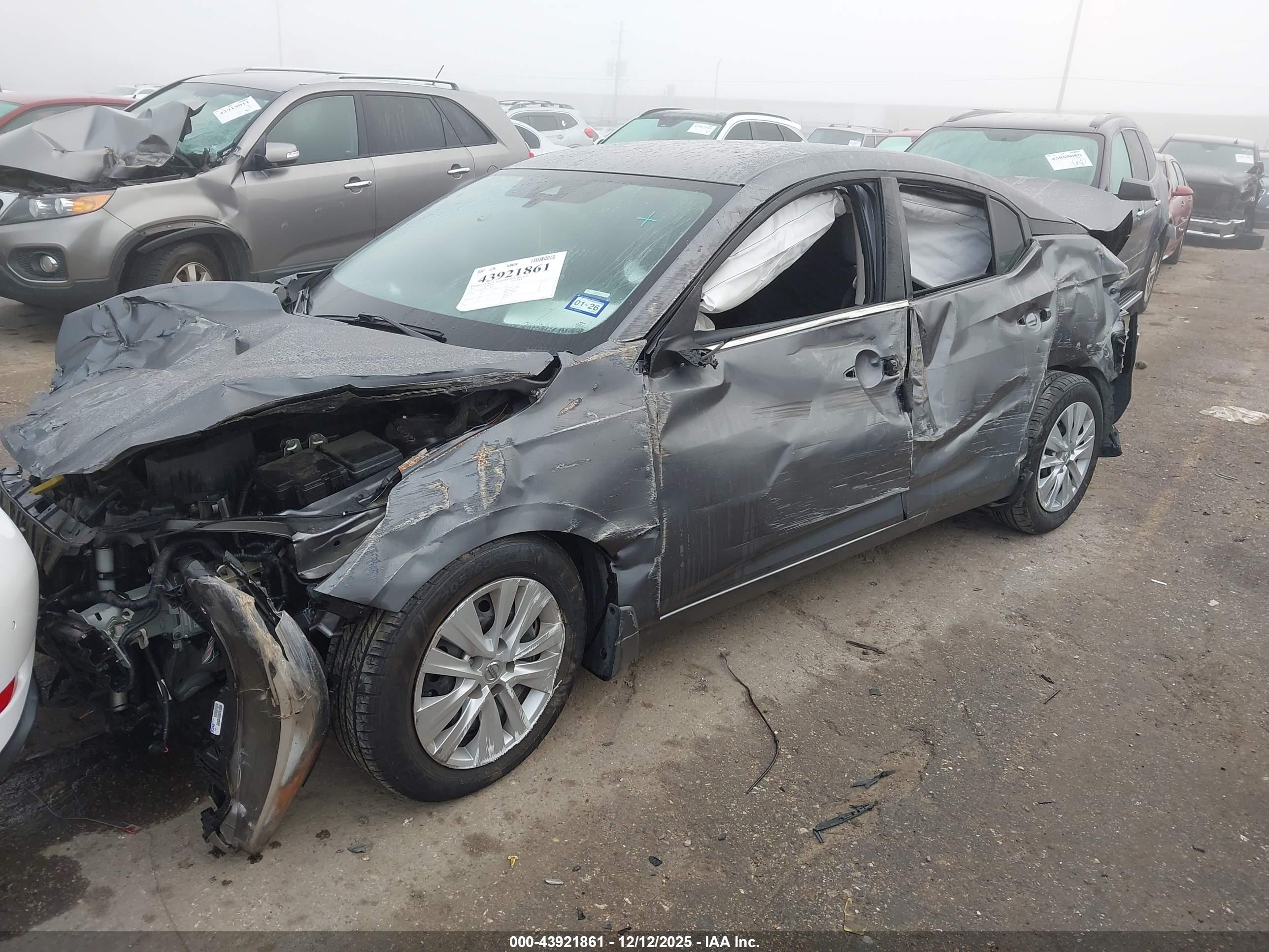 NISSAN SENTRA image 2