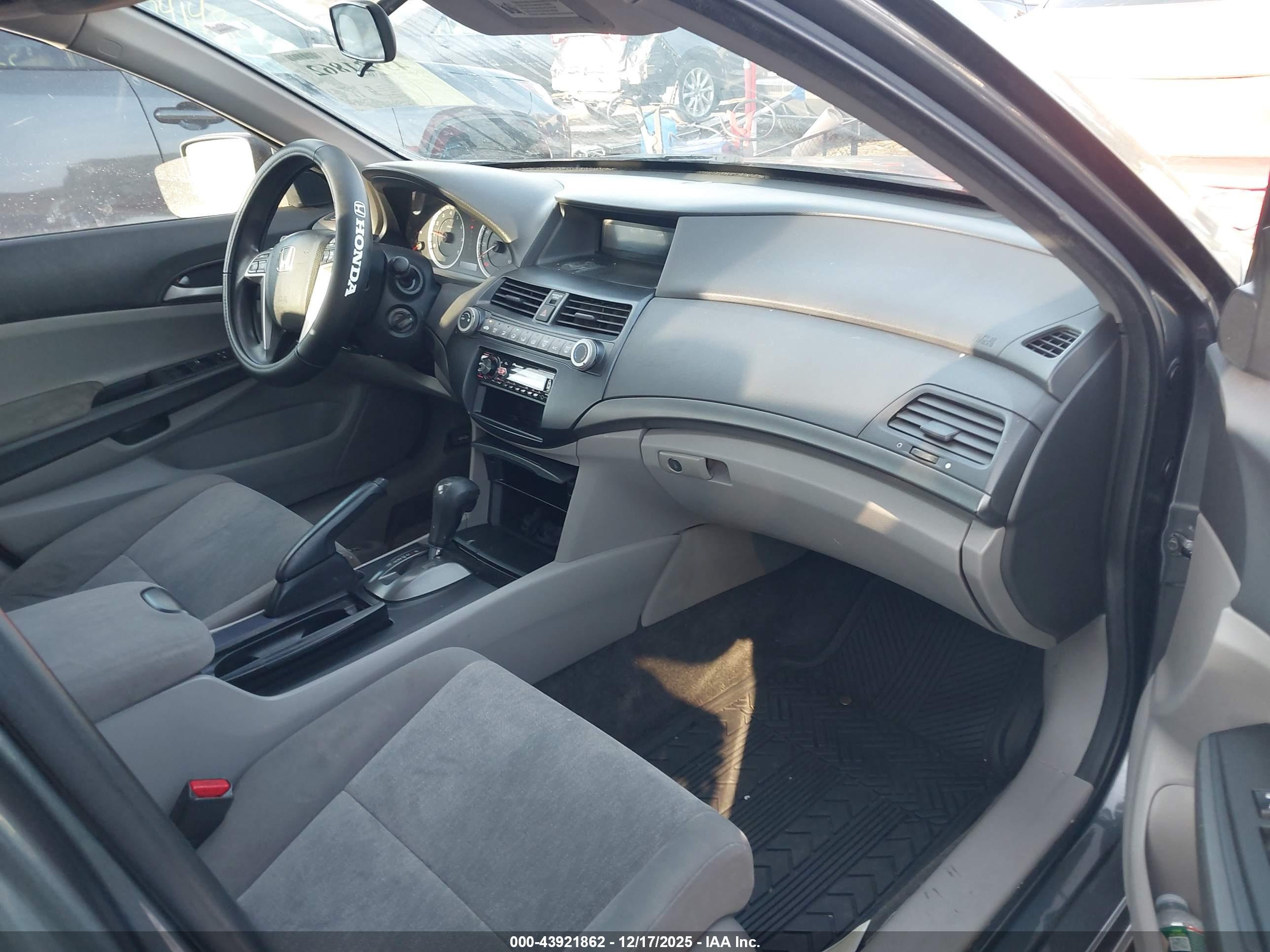 HONDA ACCORD image 5