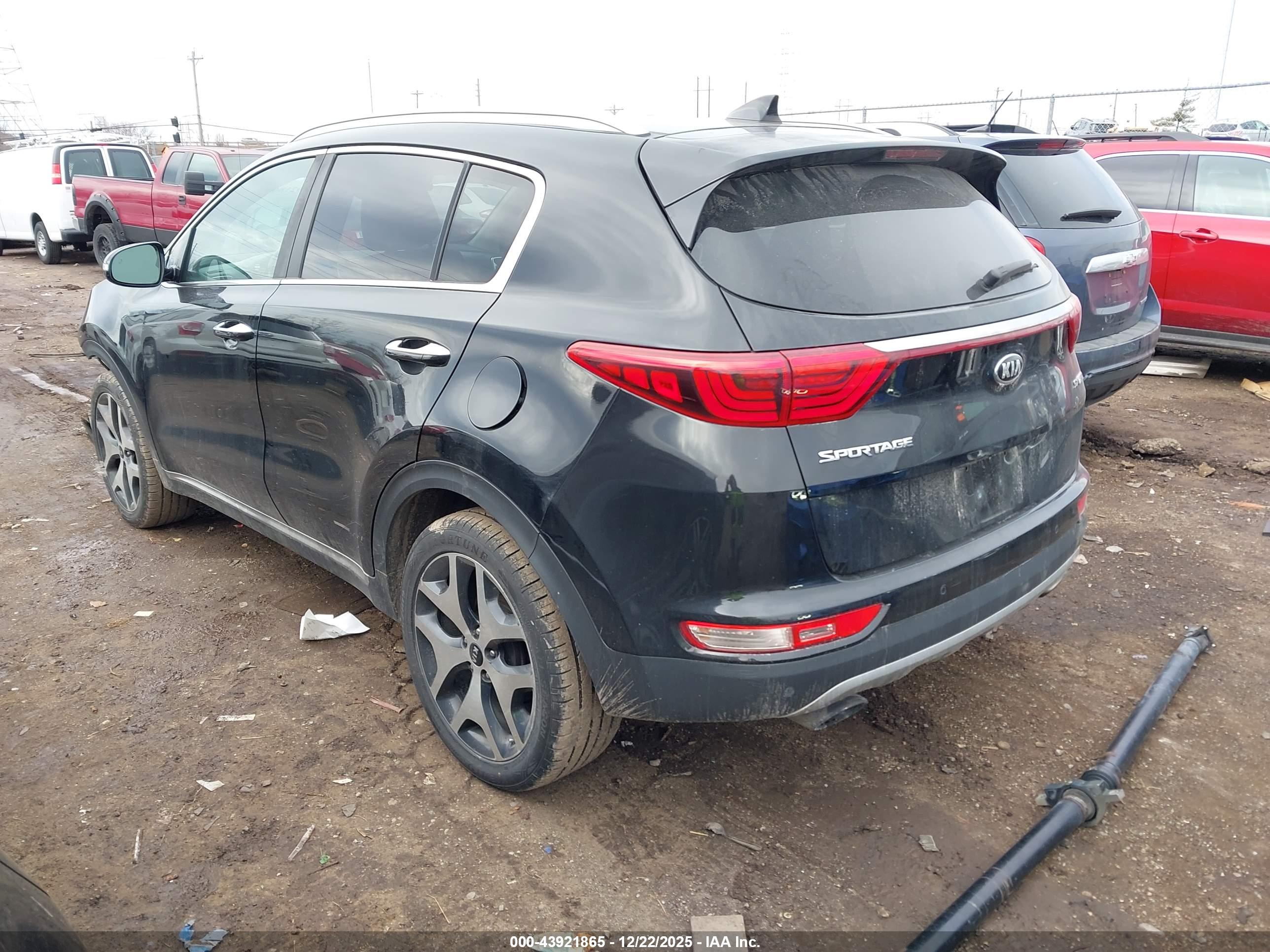 KIA SPORTAGE image 3
