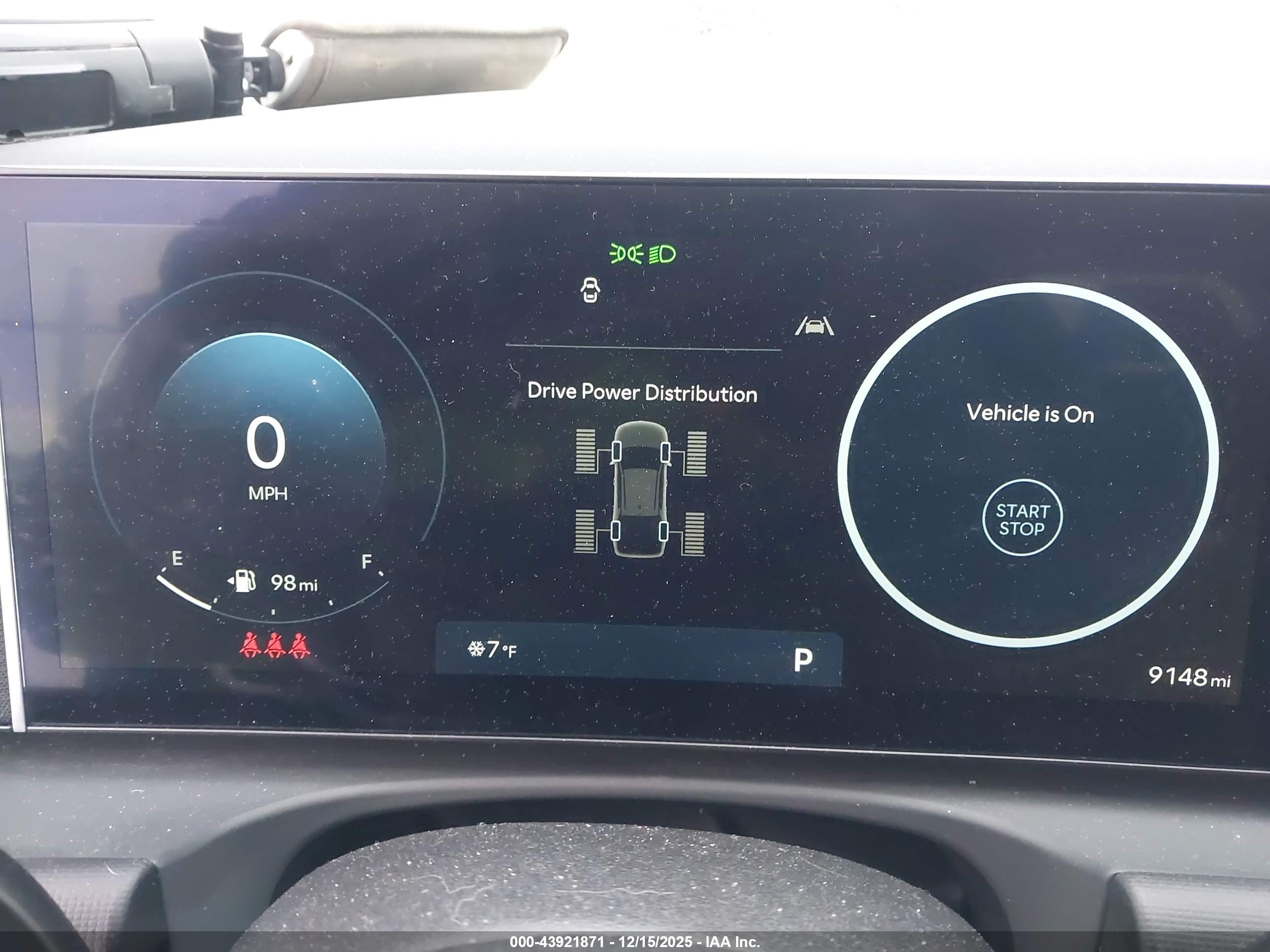 HYUNDAI SANTA image 7