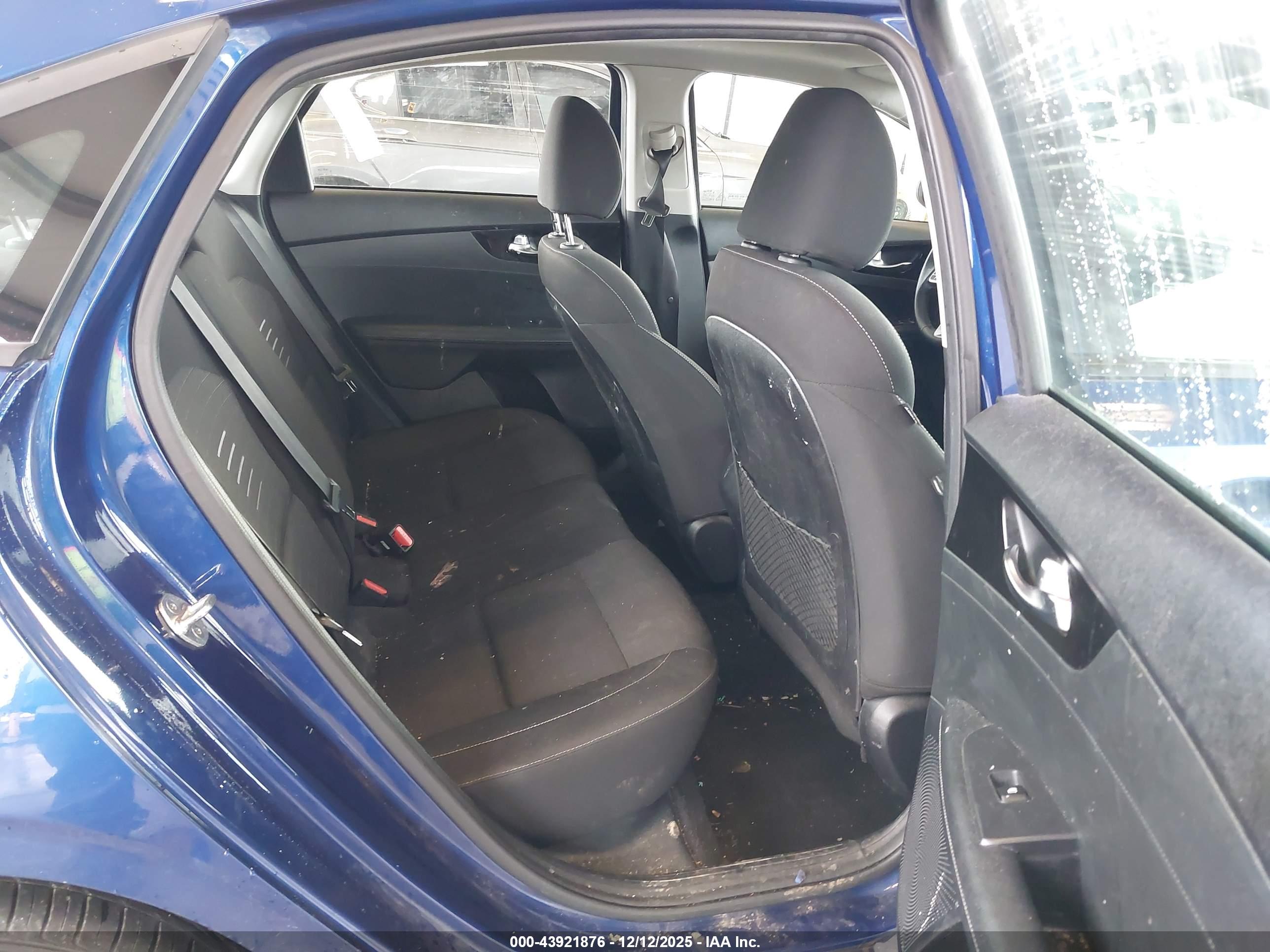 KIA FORTE image 8