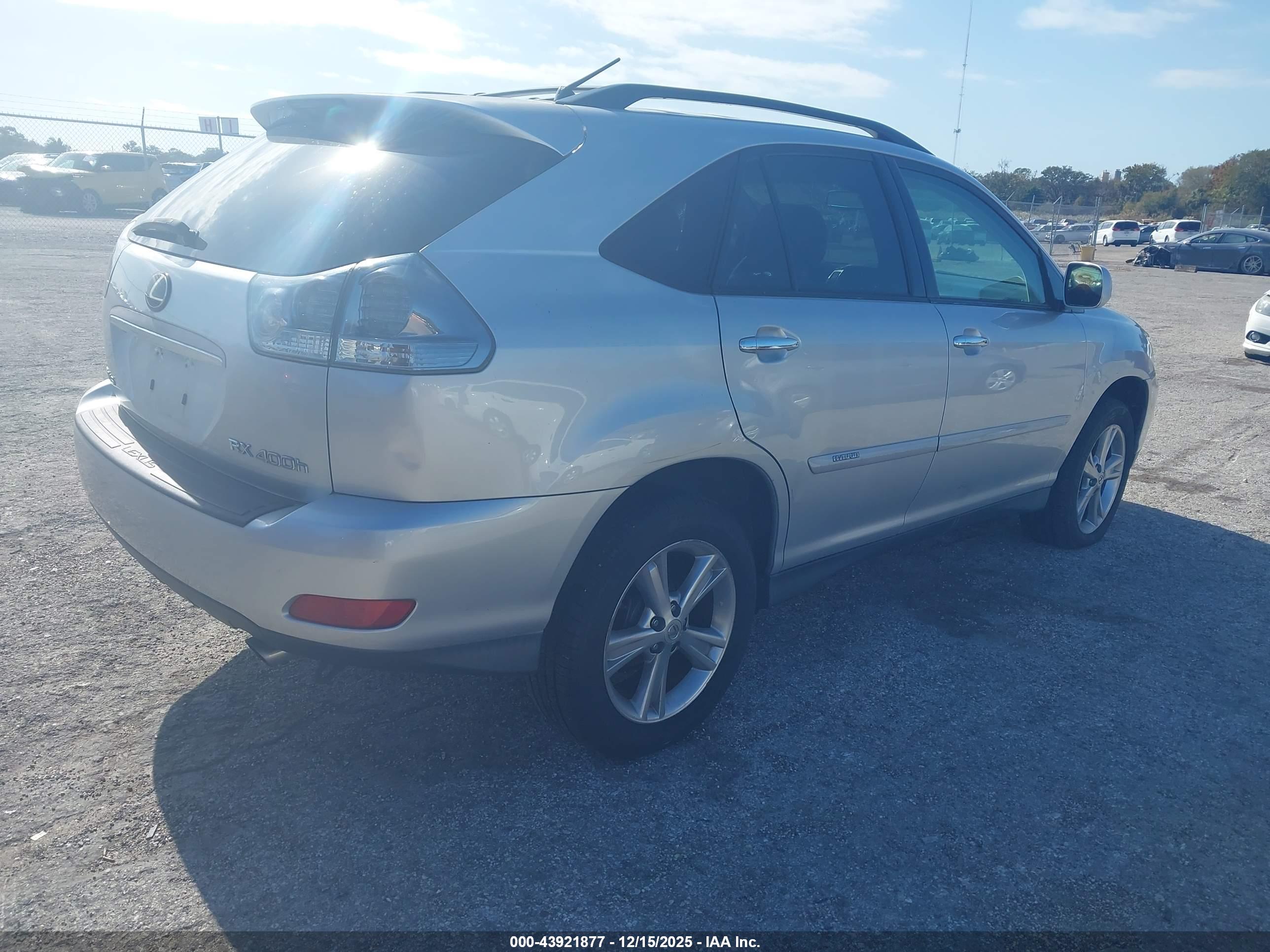 LEXUS RX image 4