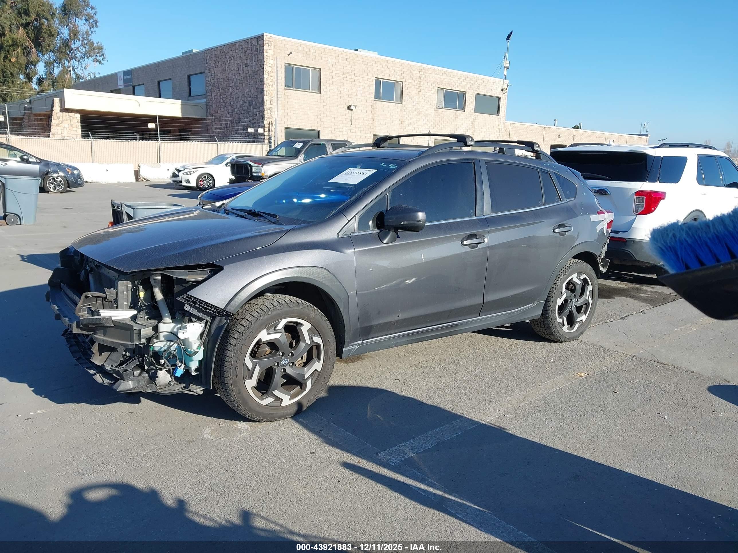 SUBARU CROSSTREK image 2