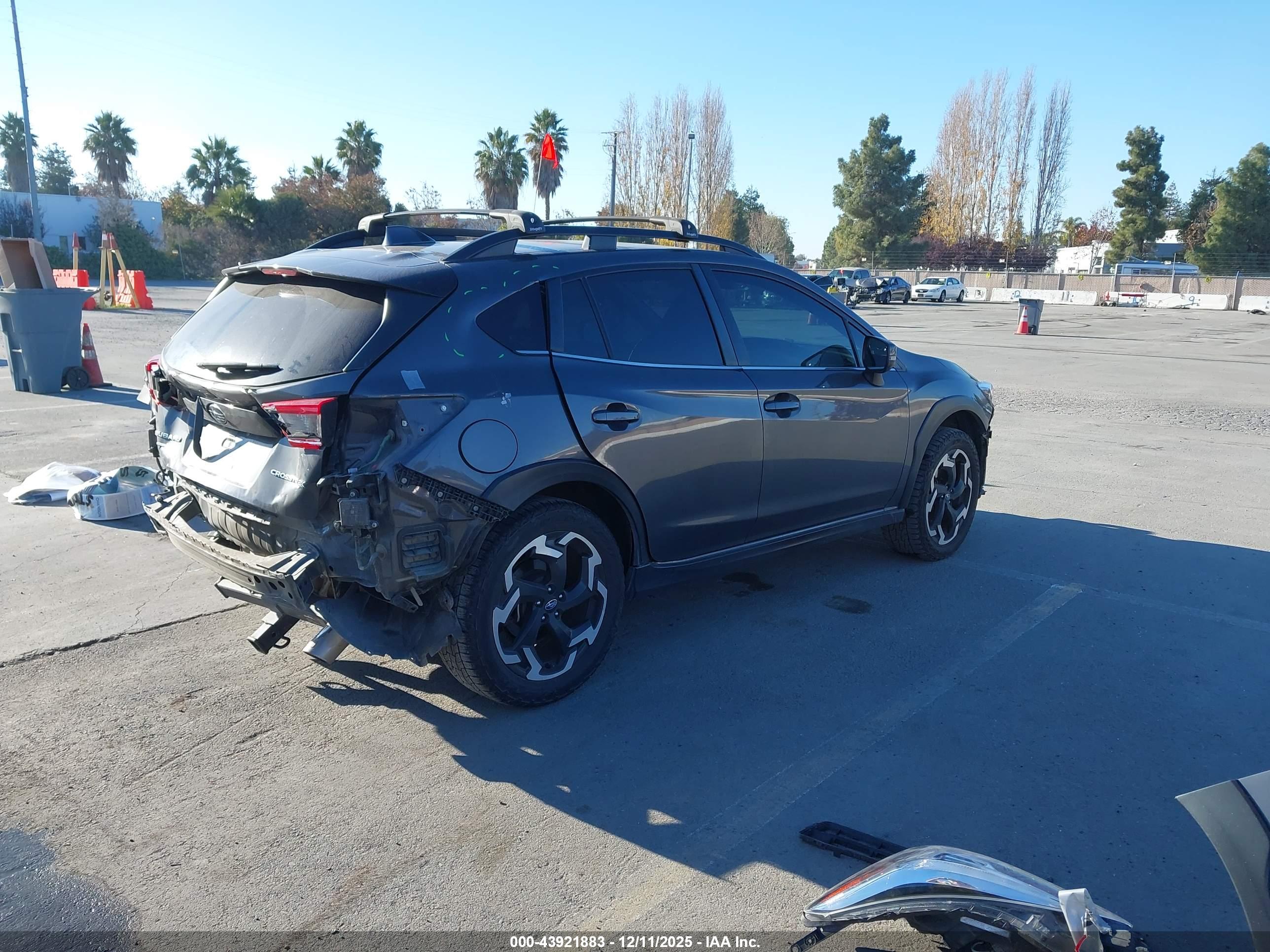 SUBARU CROSSTREK image 4