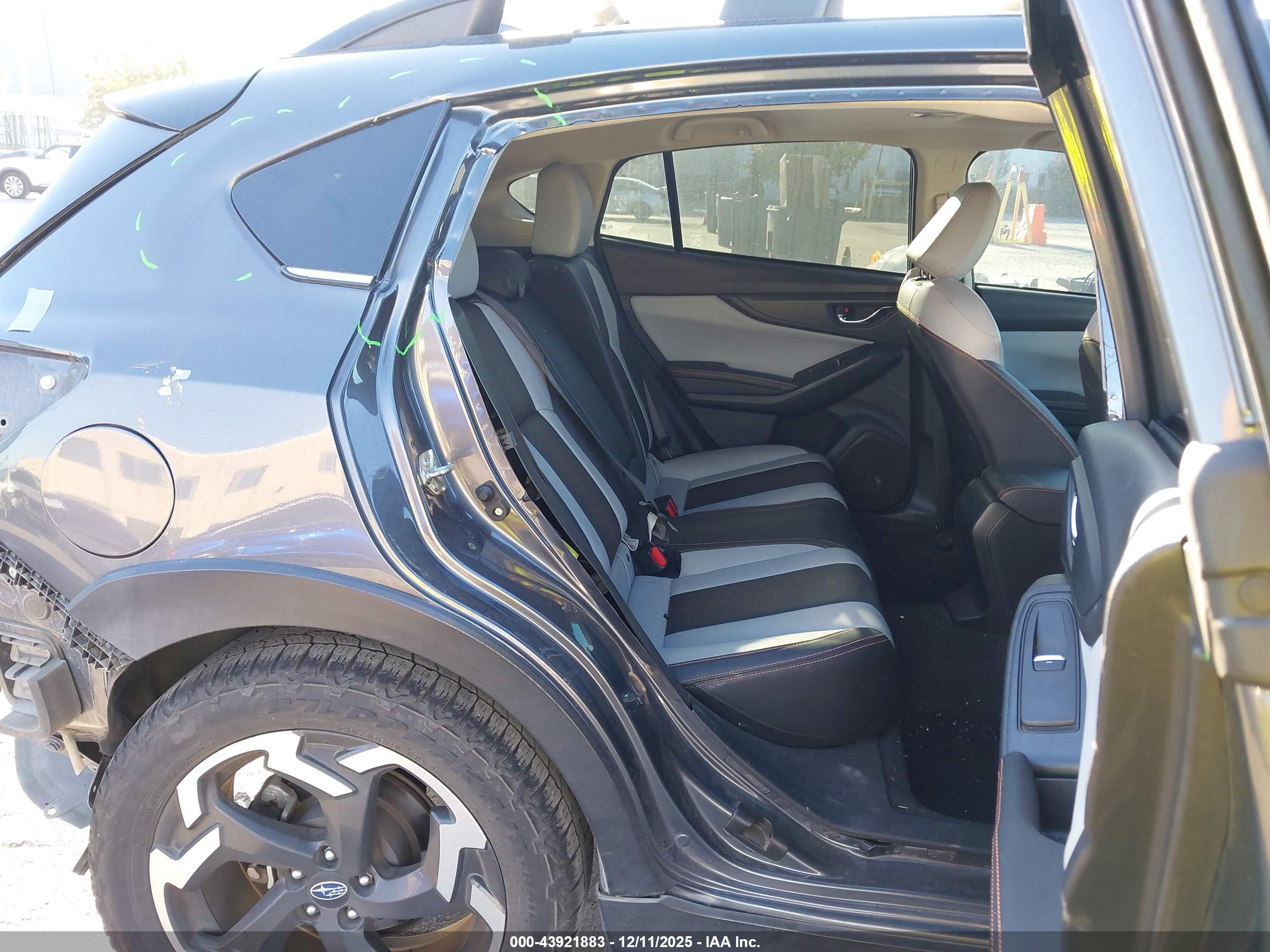 SUBARU CROSSTREK image 8