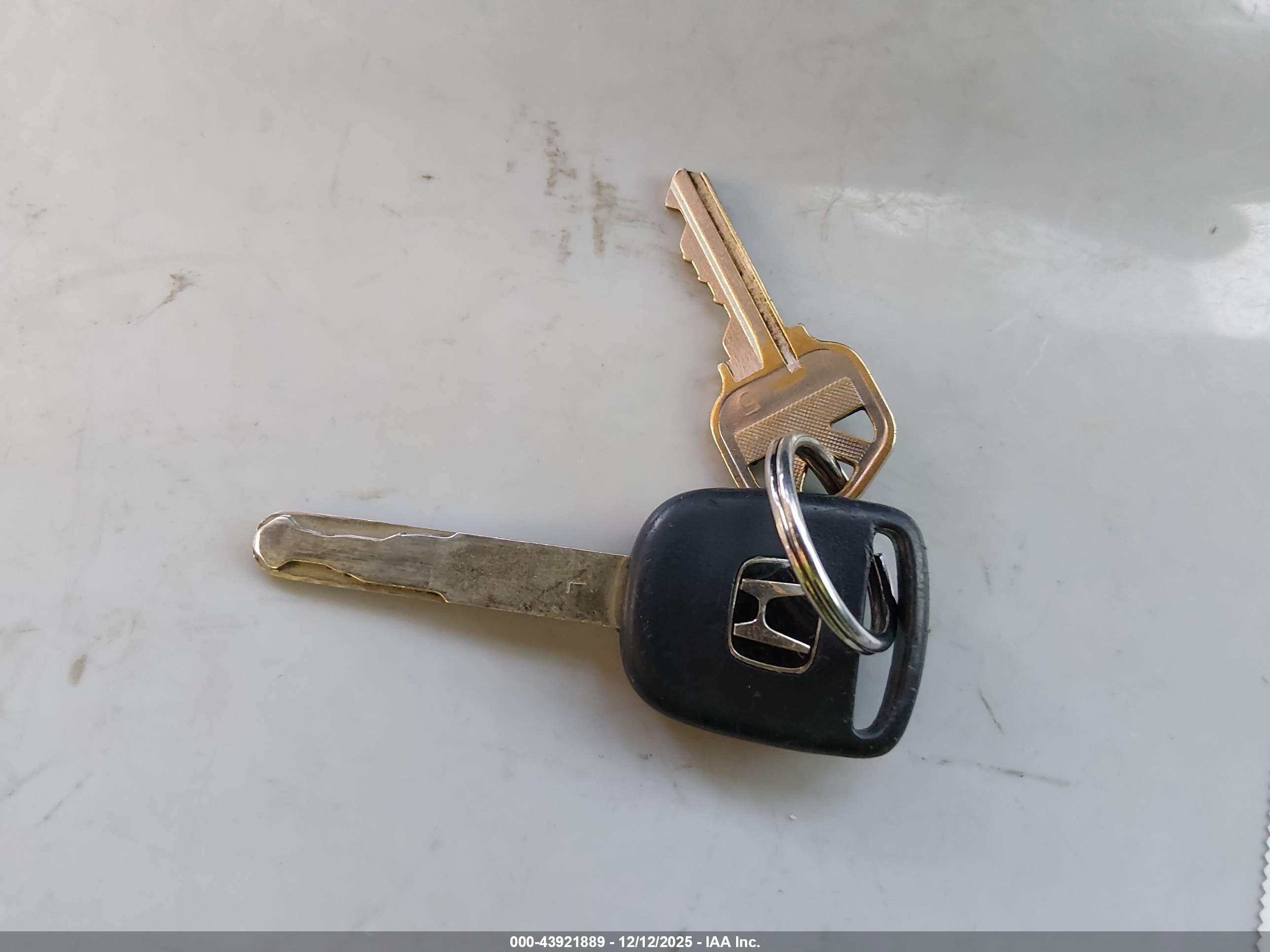 HONDA FIT image 11