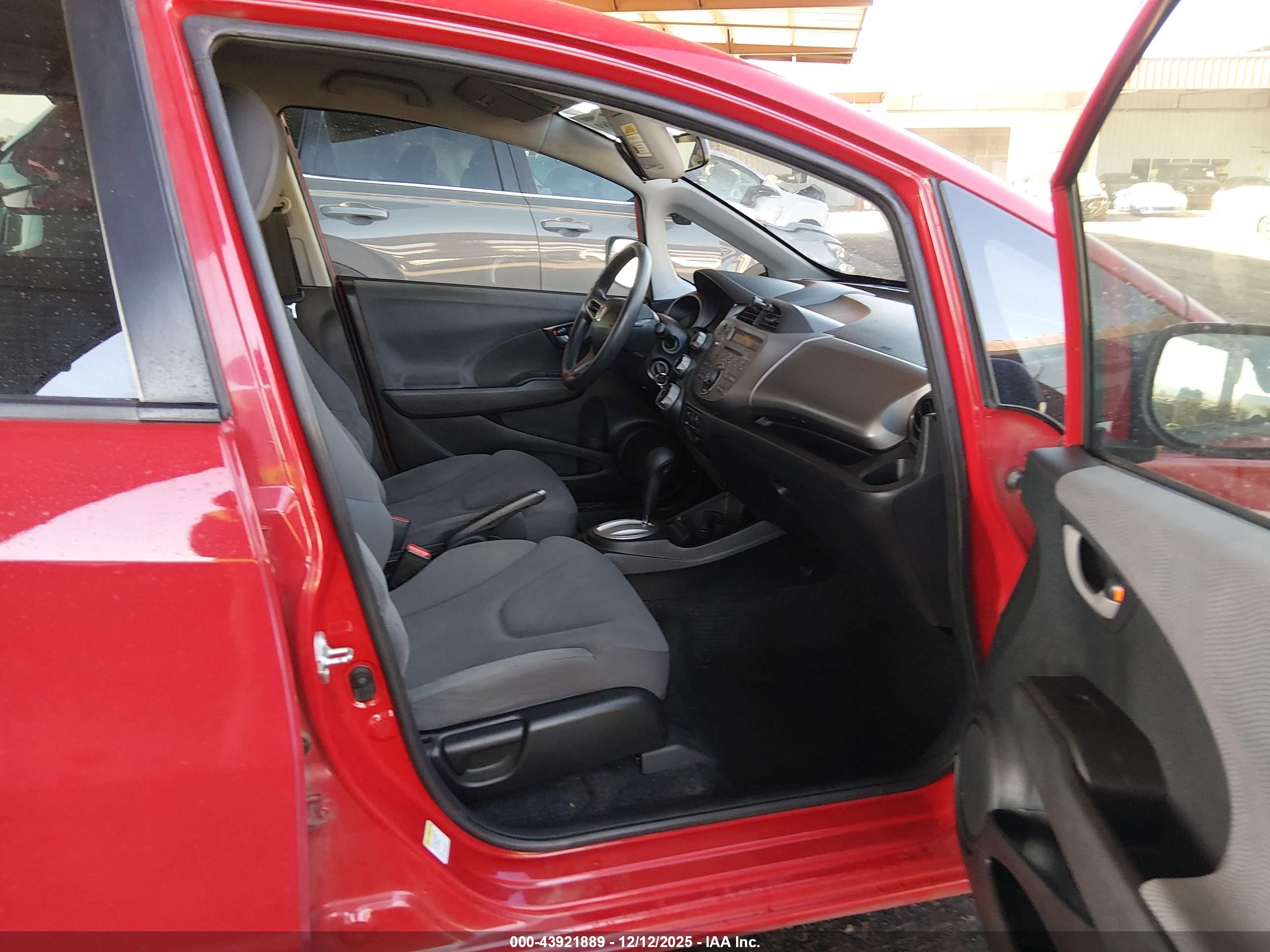 HONDA FIT image 5