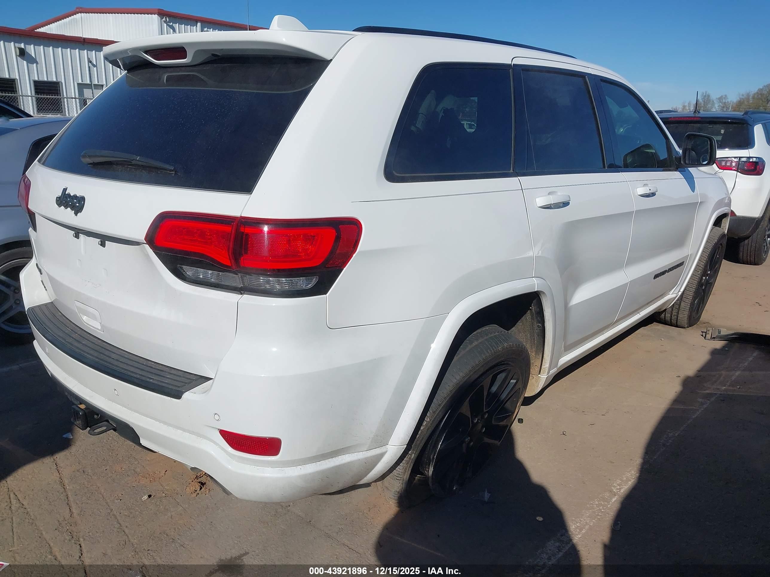 JEEP GRAND image 4