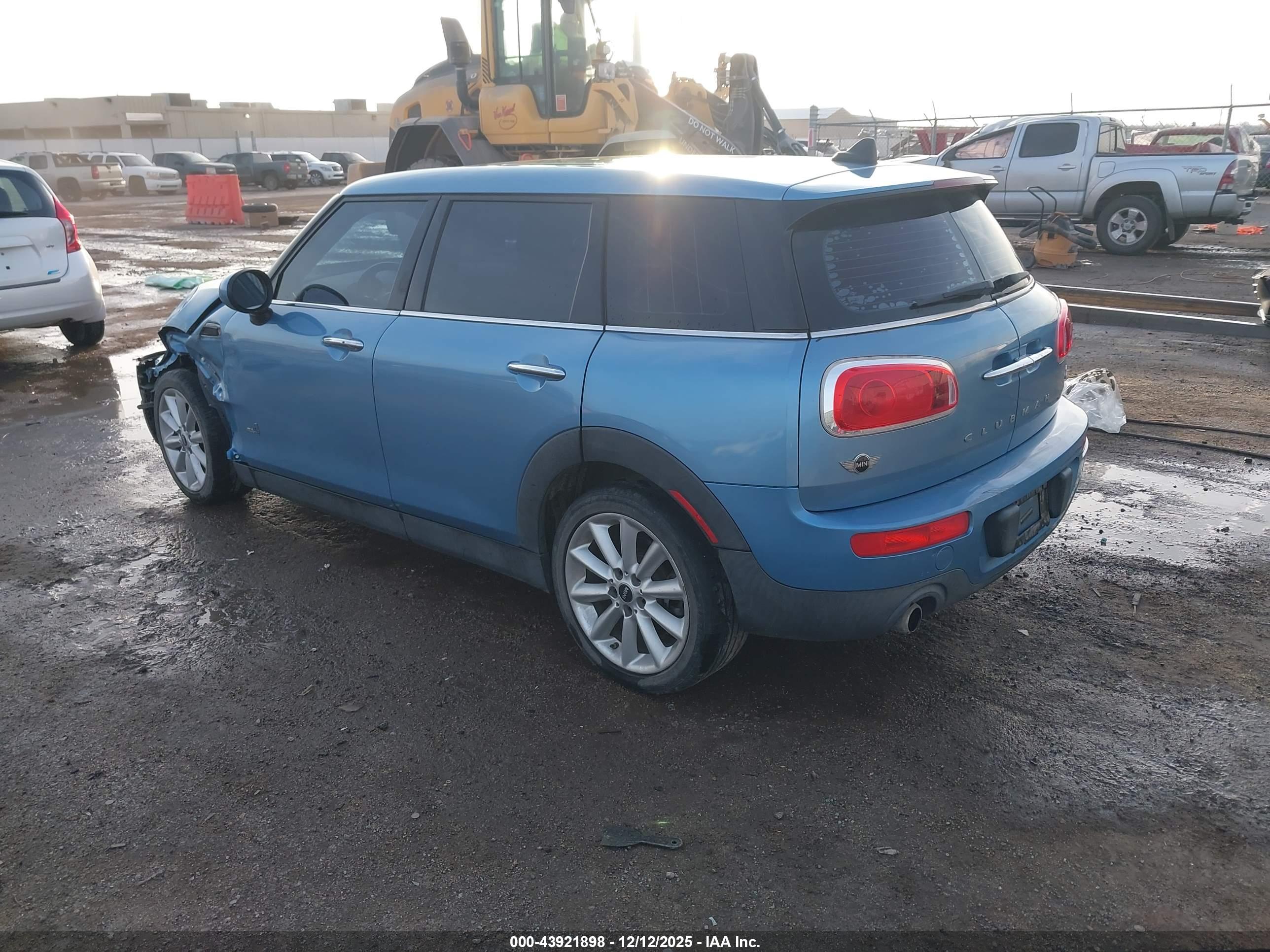 MINI CLUBMAN image 3