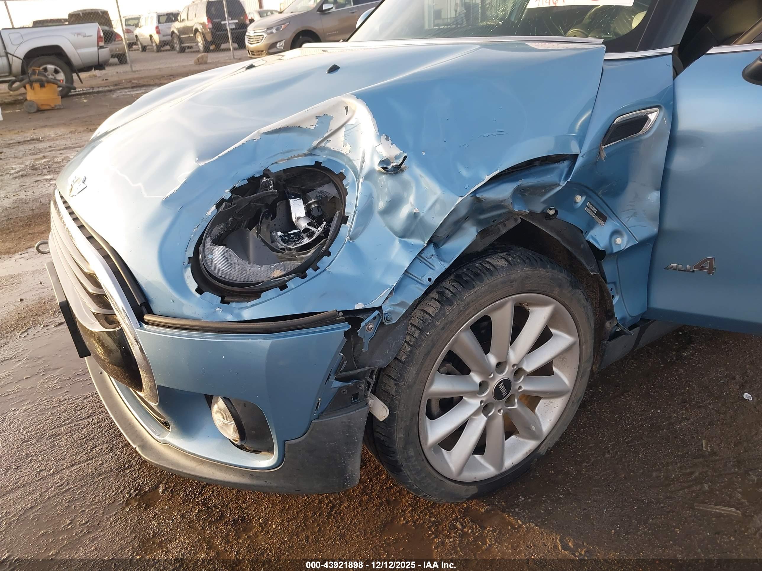 MINI CLUBMAN image 6