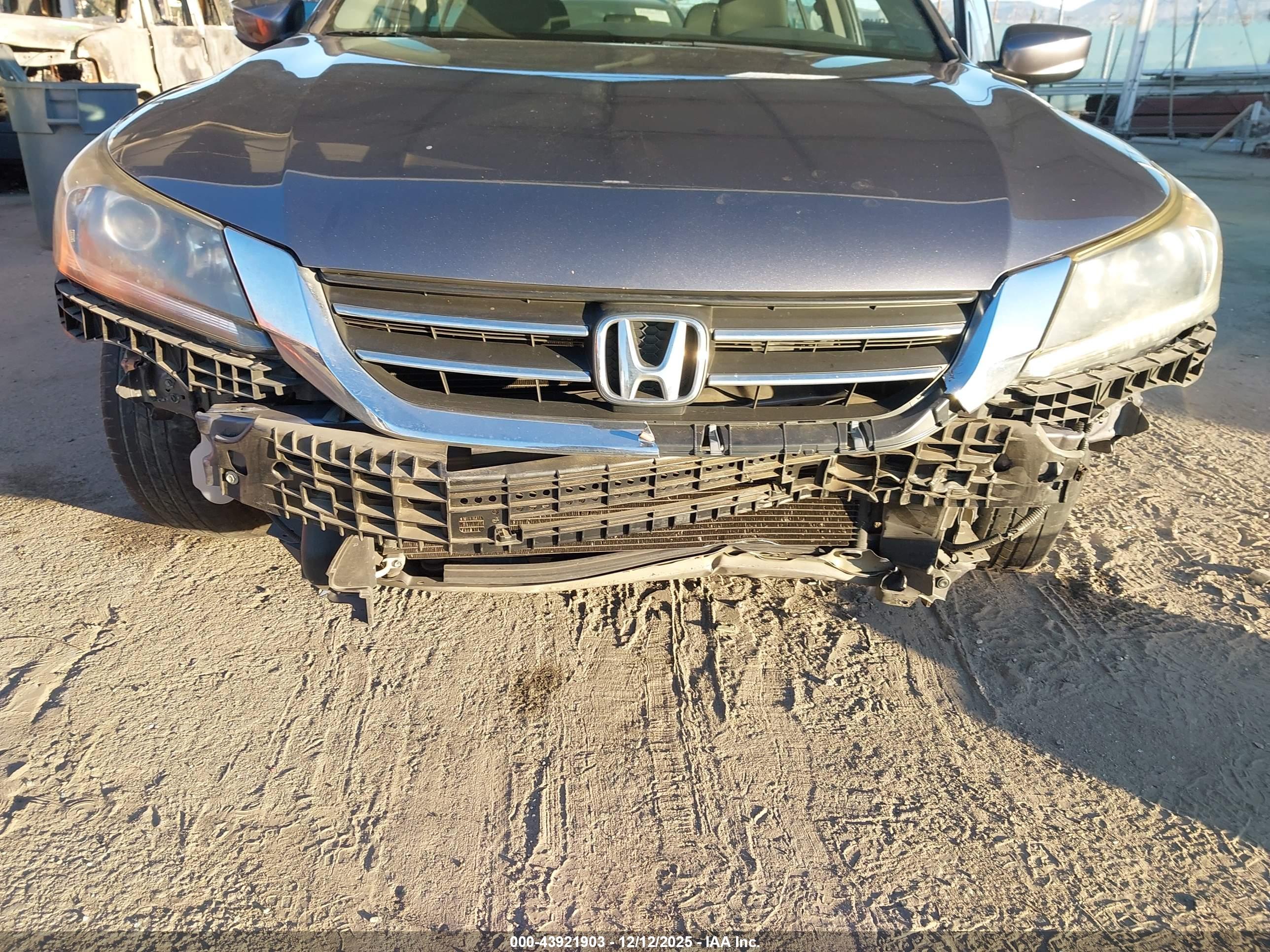 HONDA ACCORD image 6