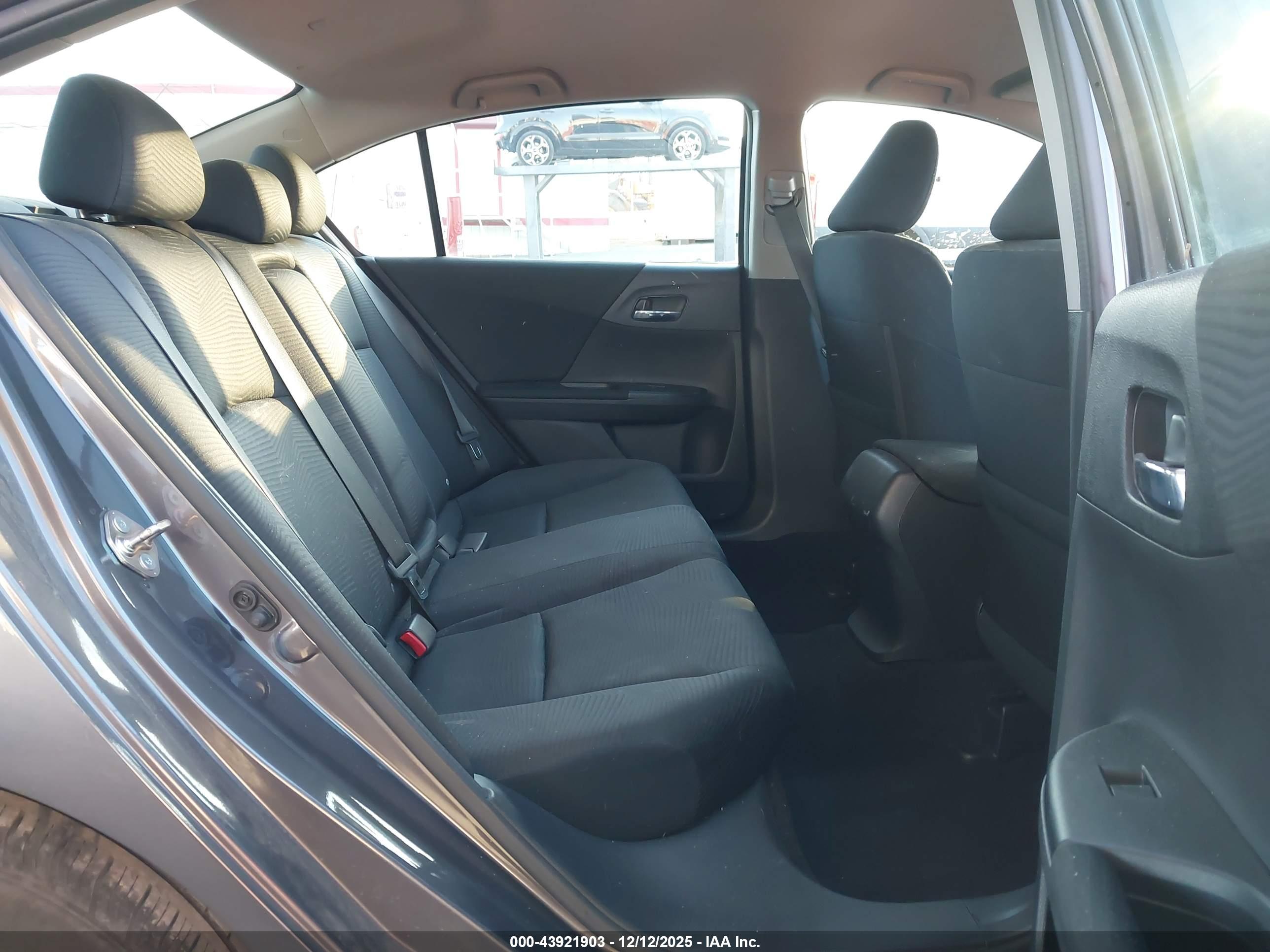 HONDA ACCORD image 8