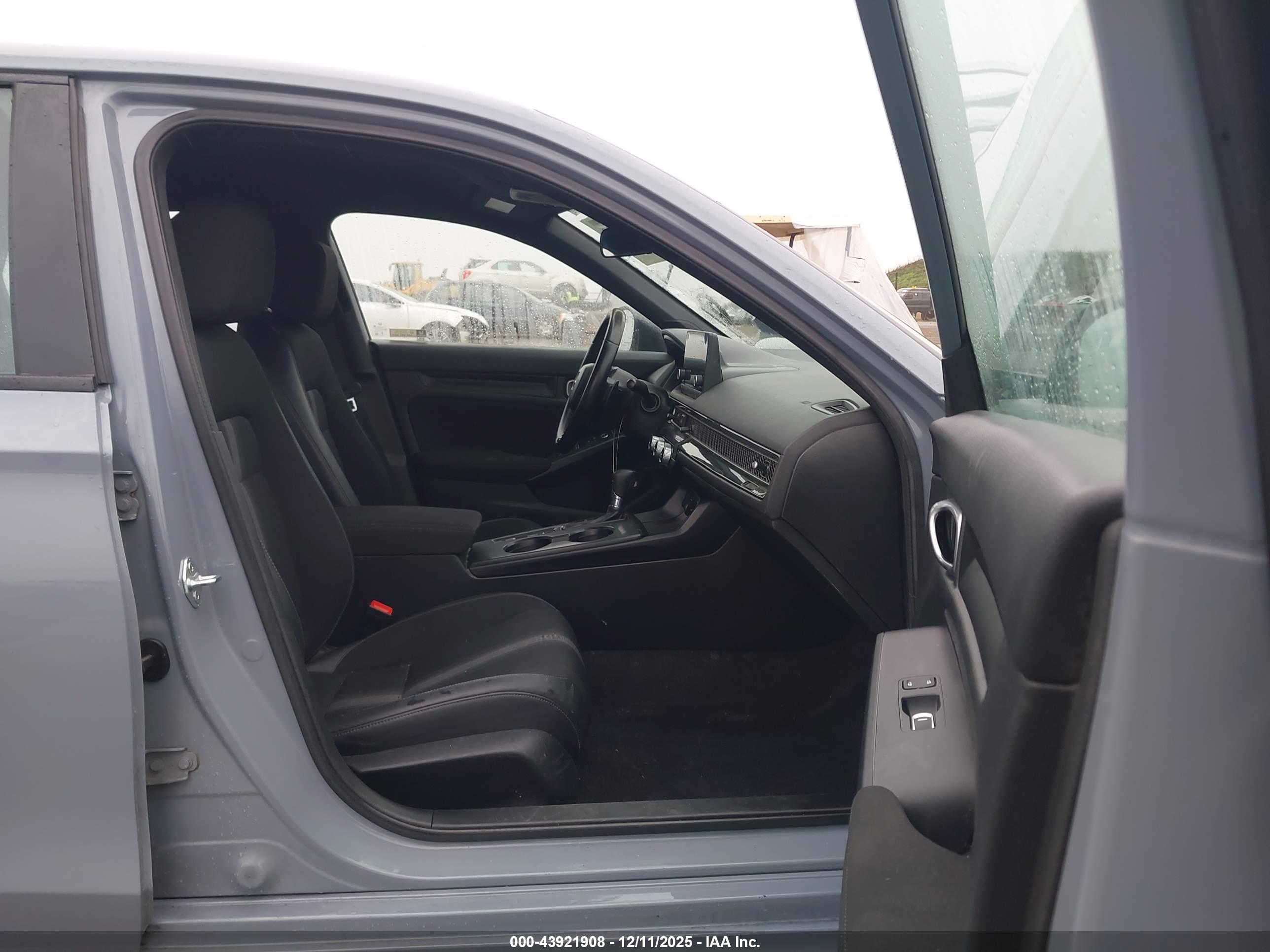 HONDA CIVIC image 5