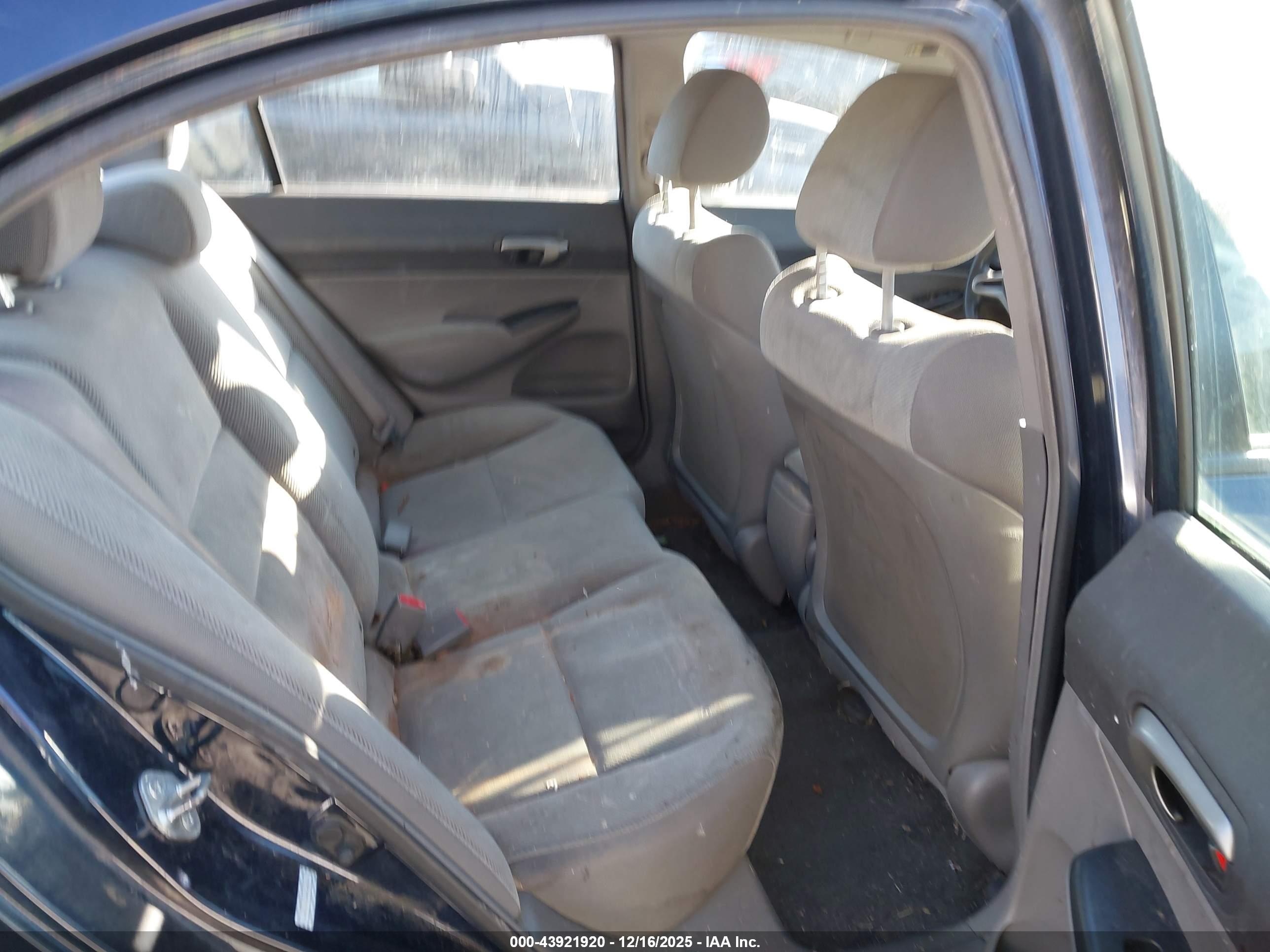 HONDA CIVIC image 8