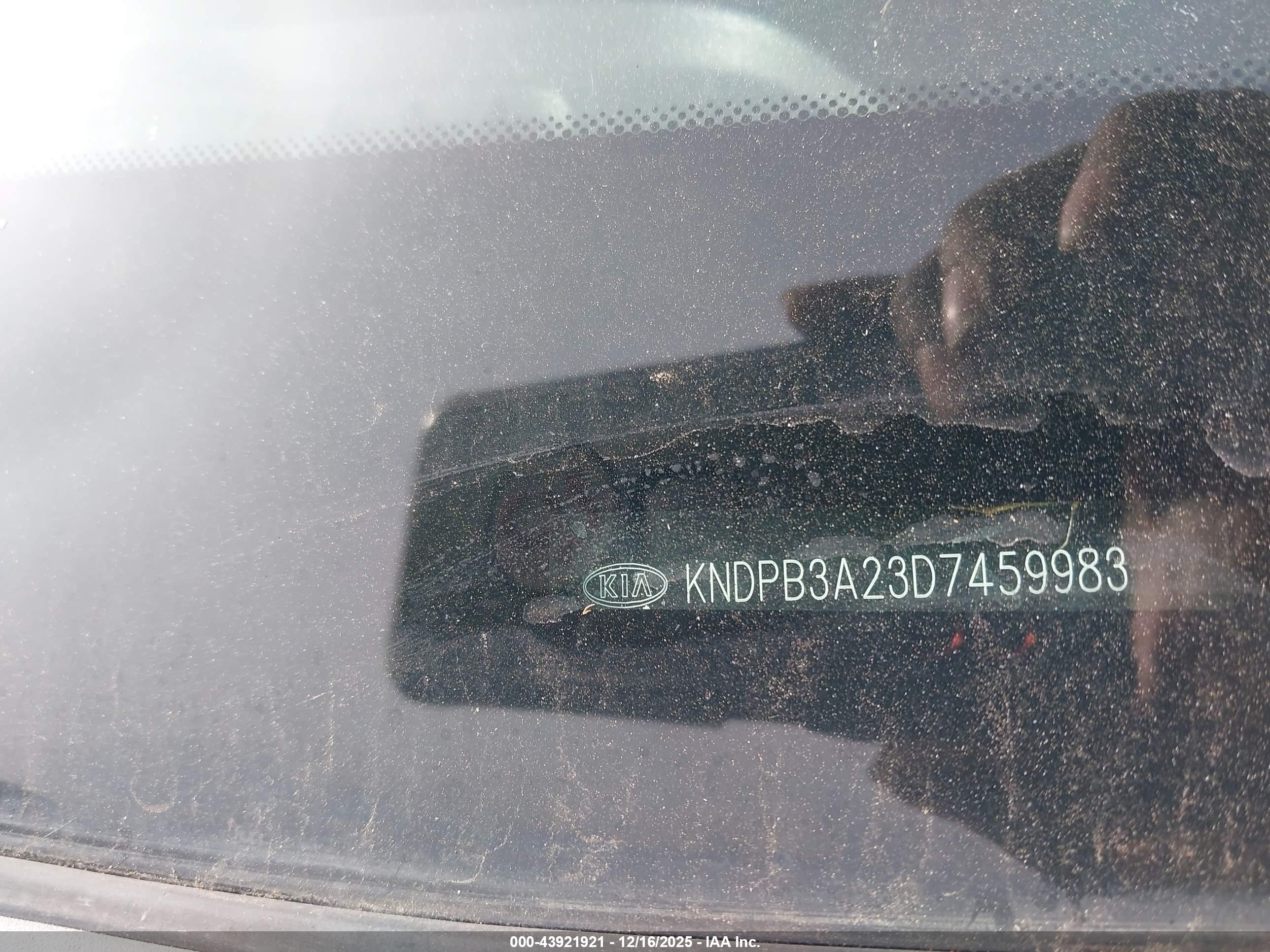 KIA SPORTAGE image 9