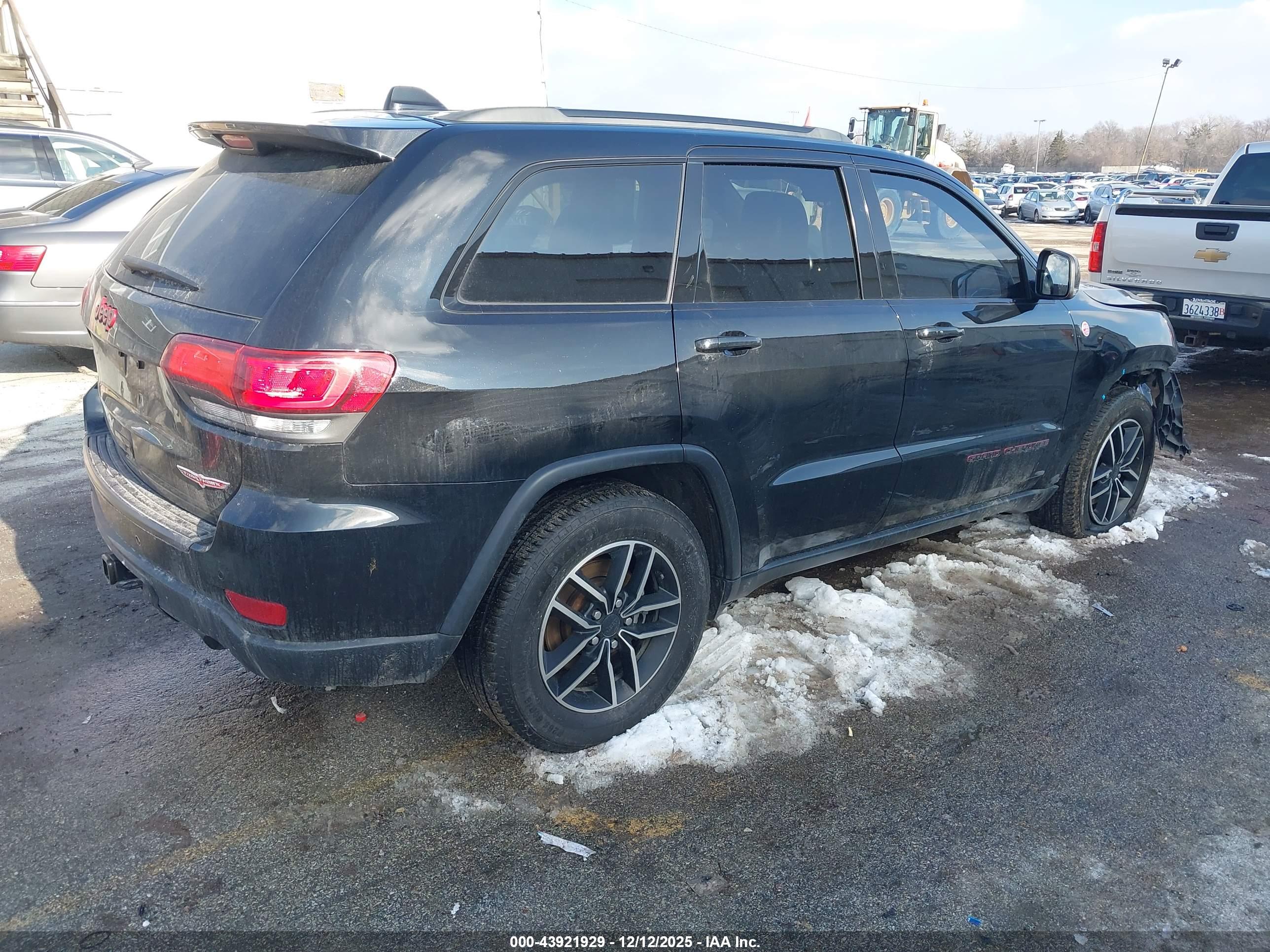 JEEP GRAND image 4