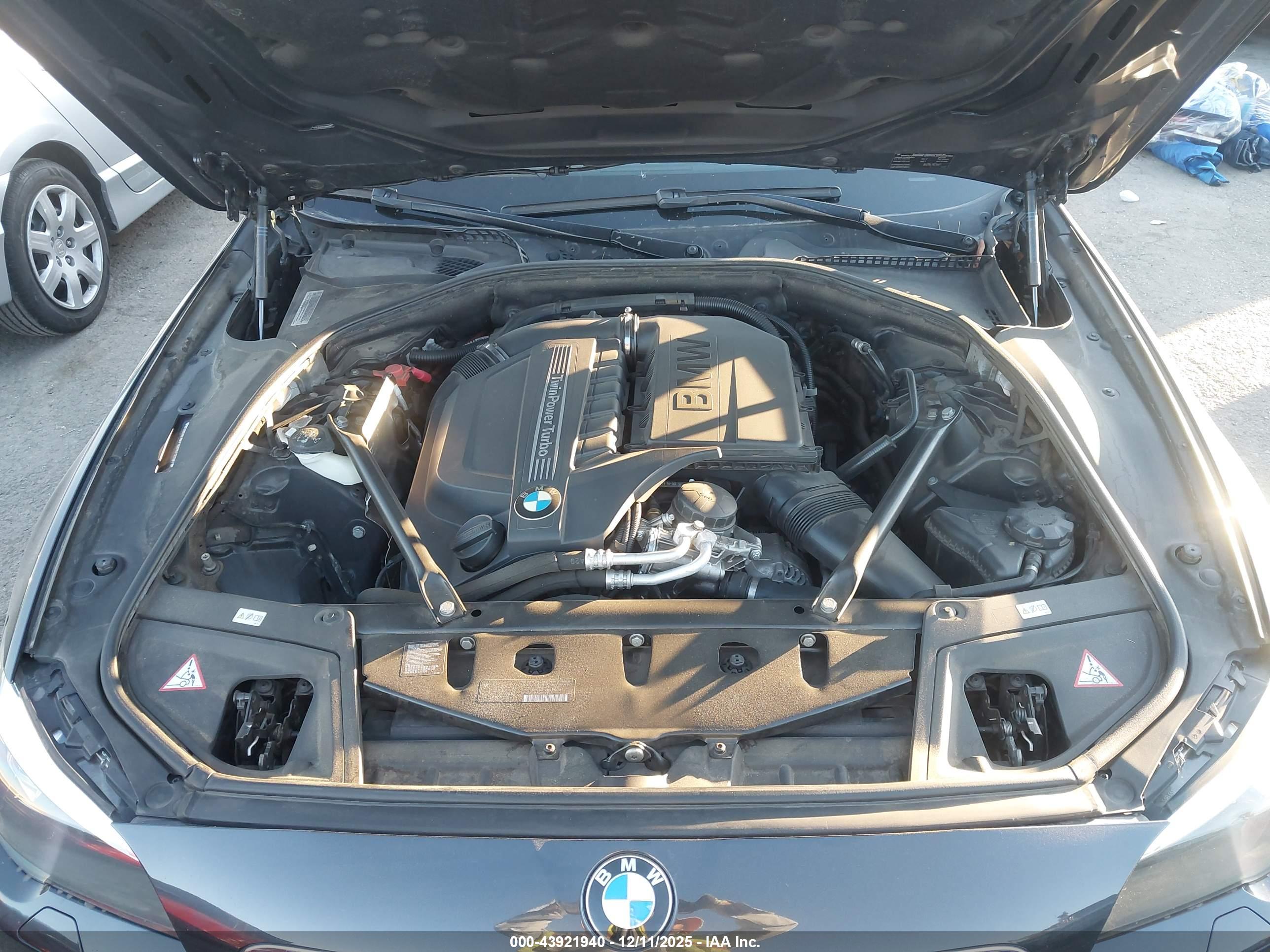 BMW 535I image 10