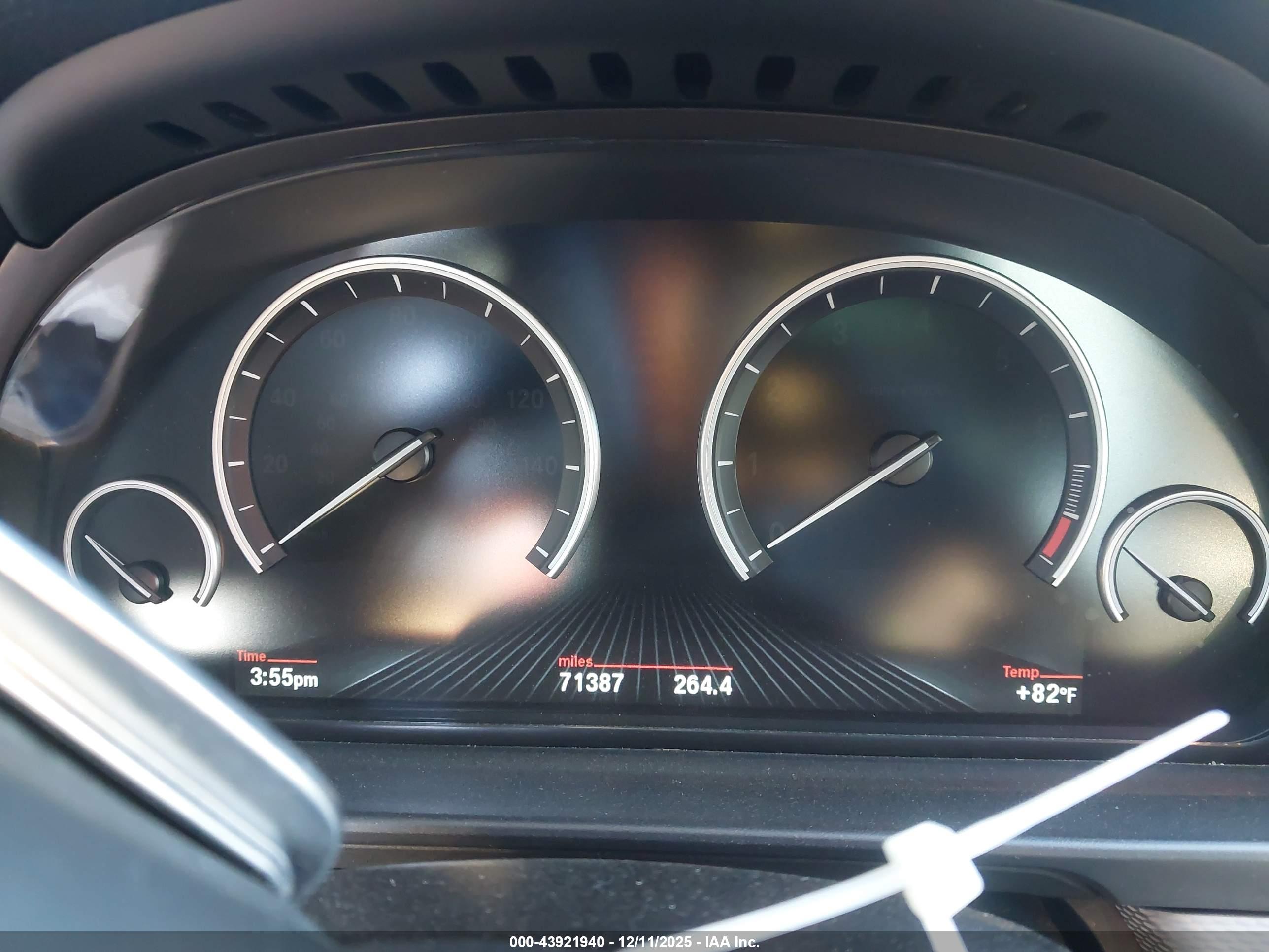 BMW 535I image 7
