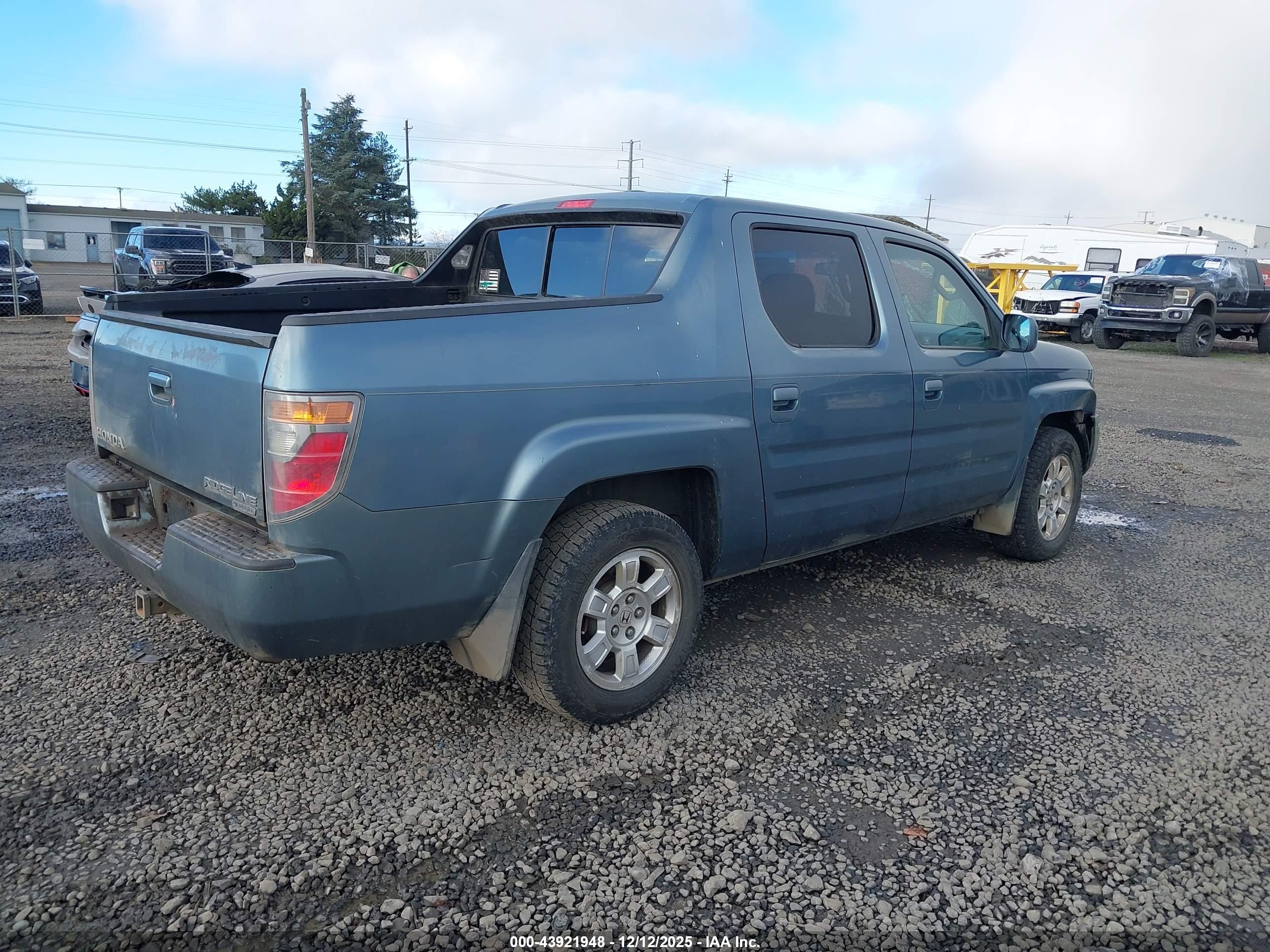 HONDA RIDGELINE image 4