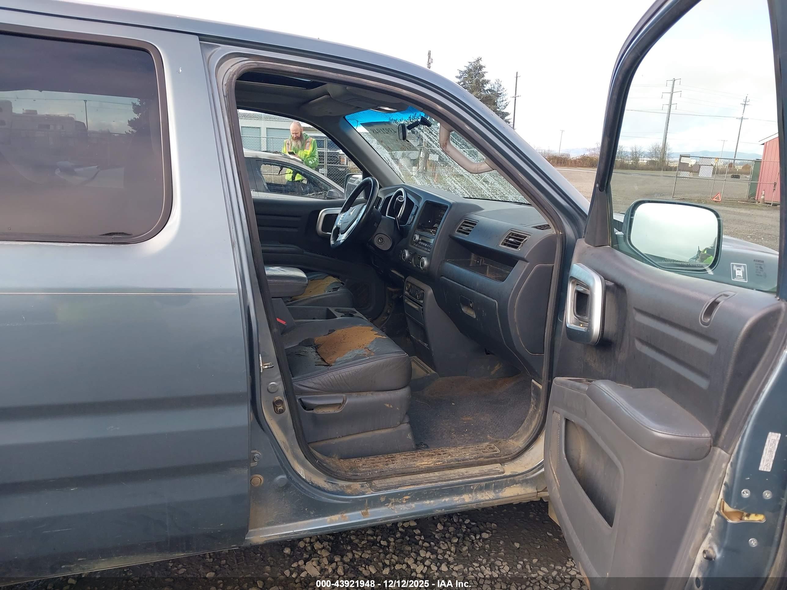 HONDA RIDGELINE image 5