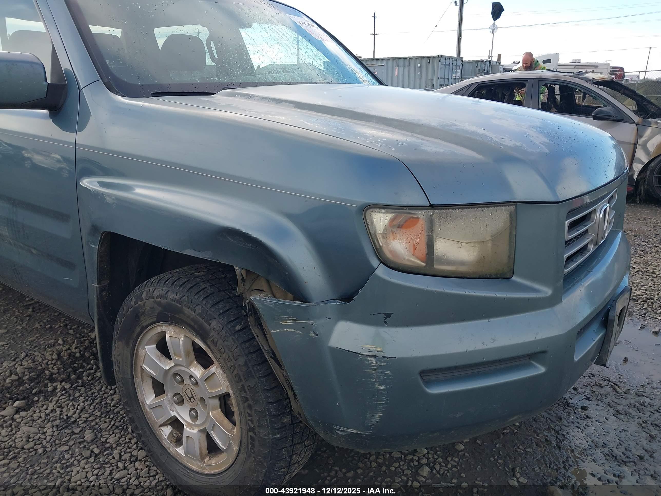 HONDA RIDGELINE image 6