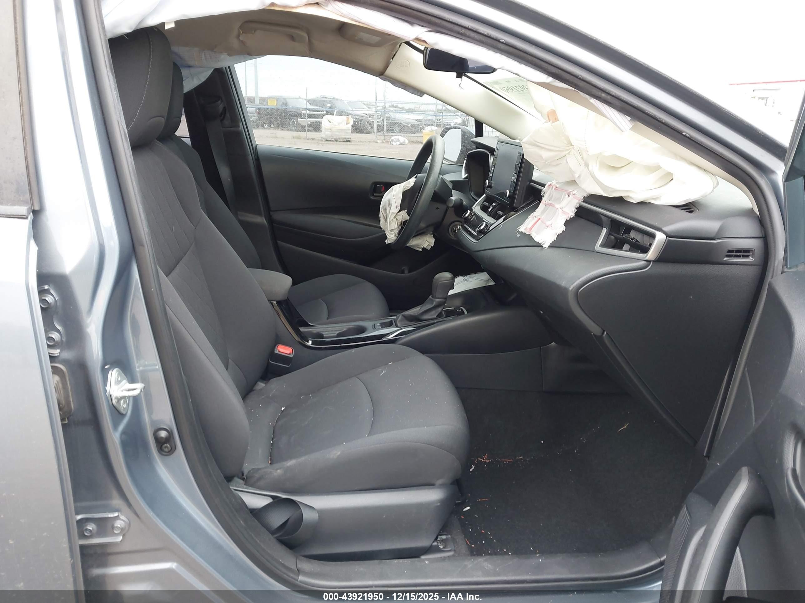 TOYOTA COROLLA image 5
