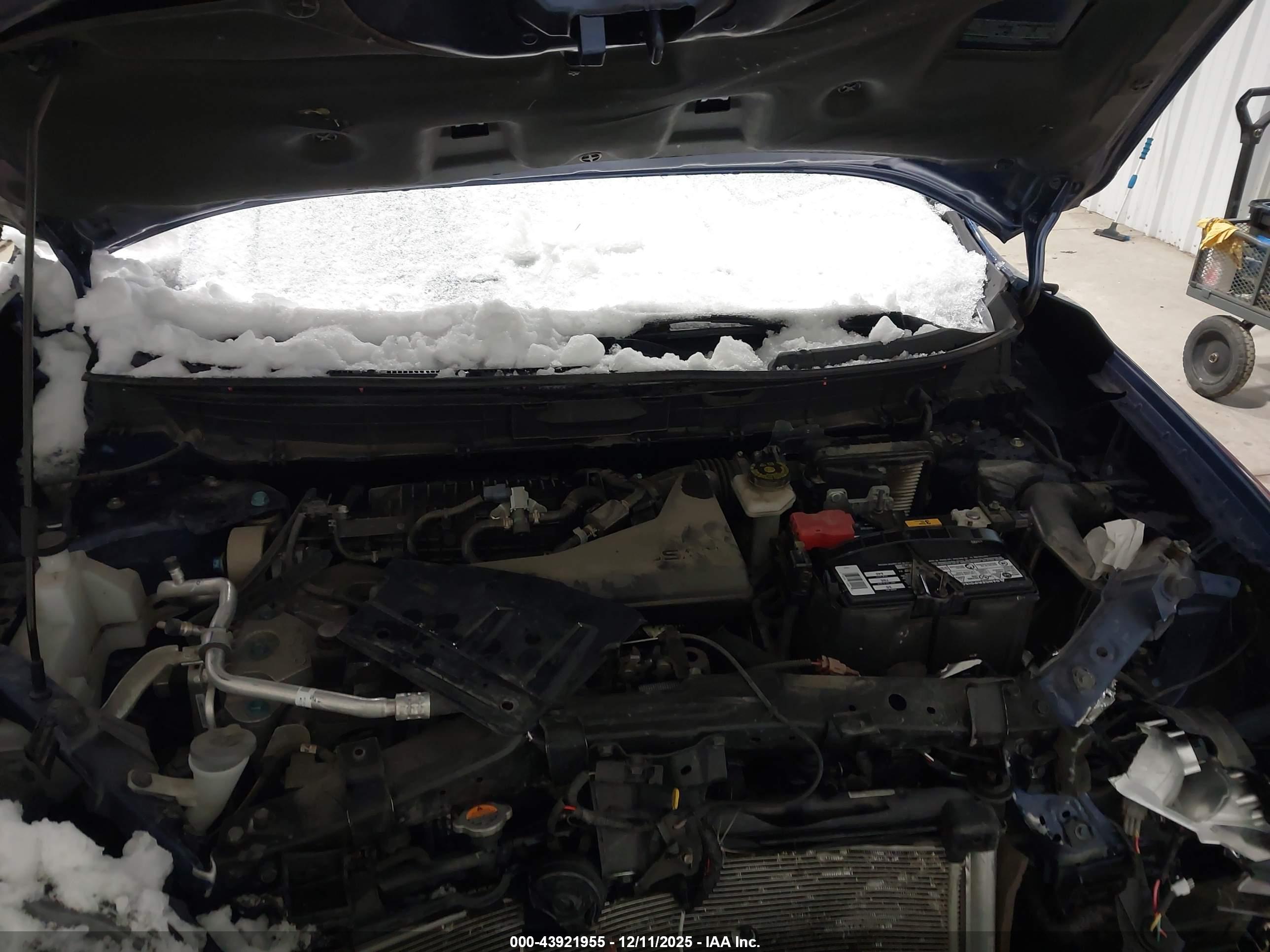 NISSAN ROGUE image 10