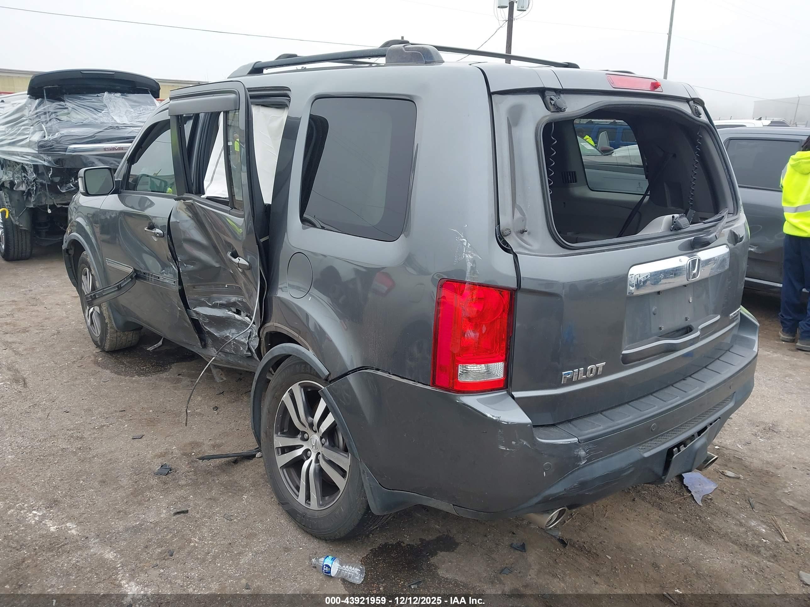 HONDA PILOT image 3
