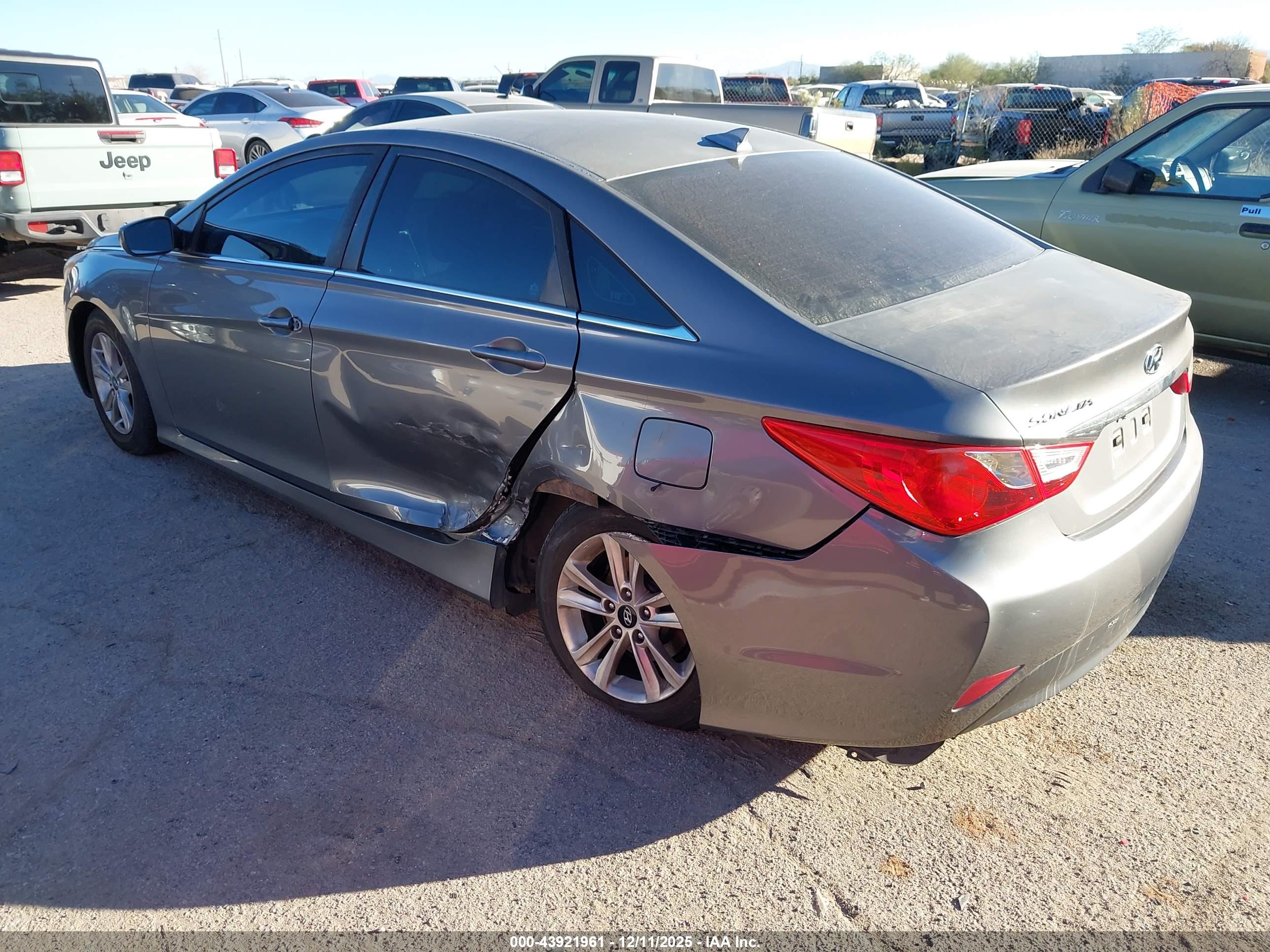 HYUNDAI SONATA image 3