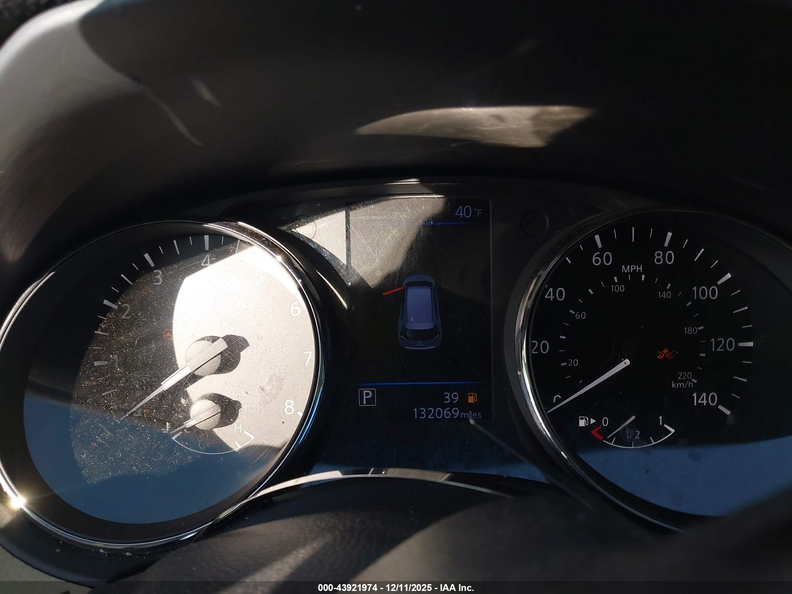 NISSAN ROGUE image 7