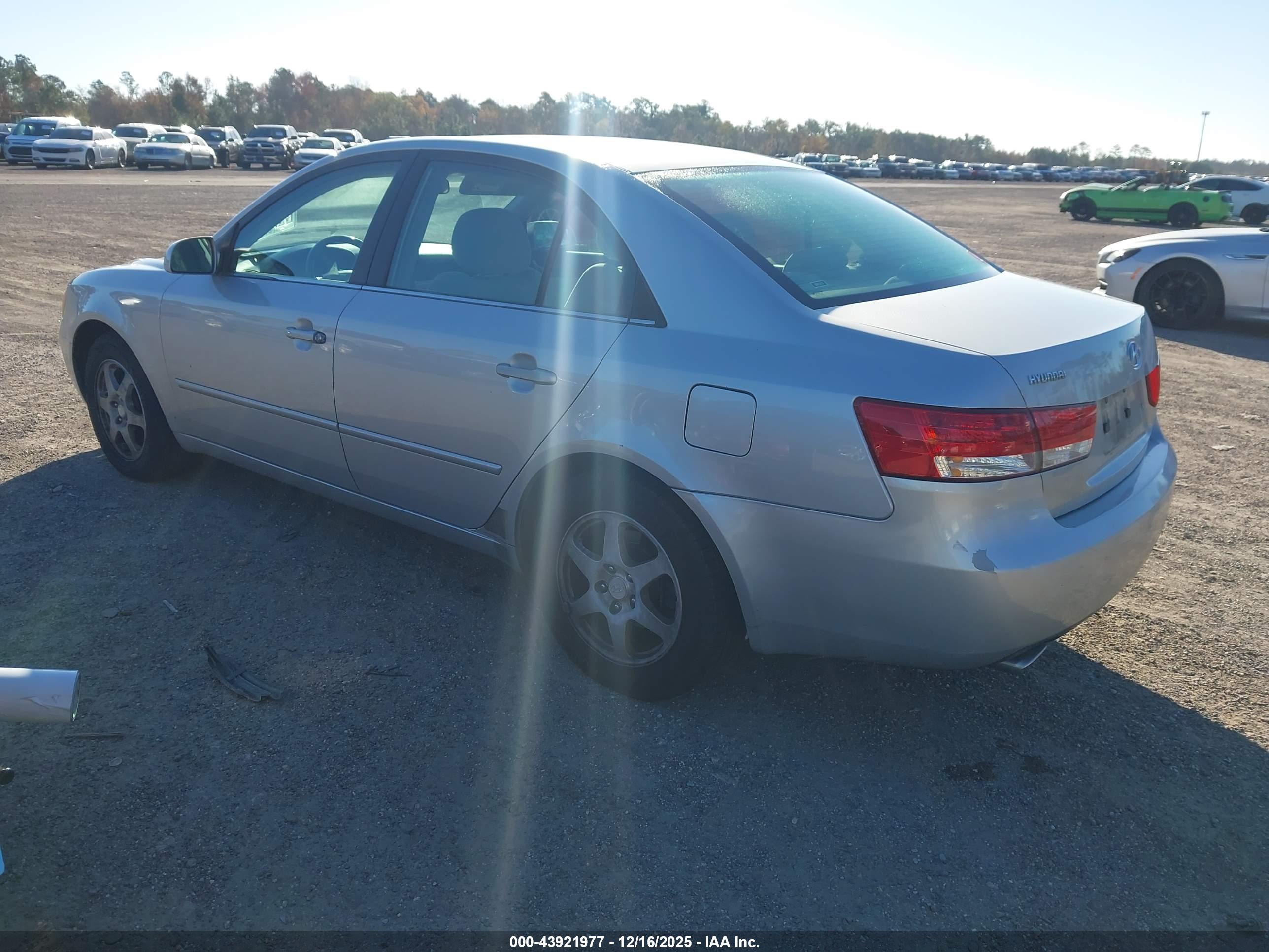 HYUNDAI SONATA image 3