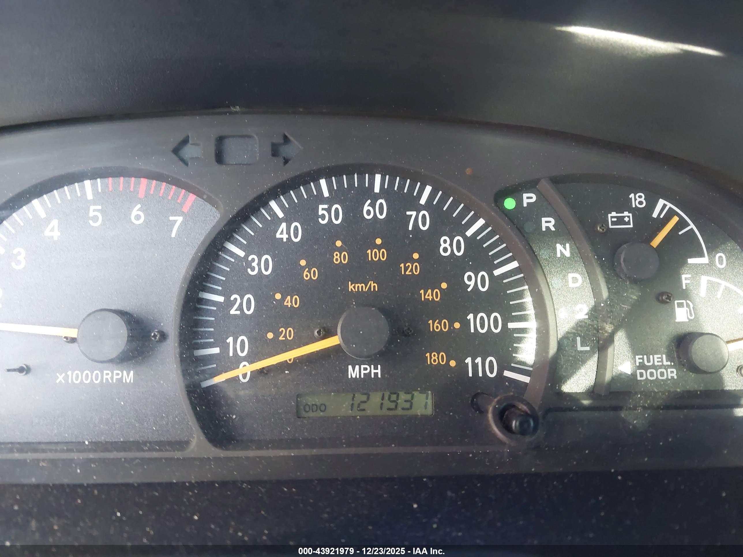 TOYOTA TUNDRA image 7