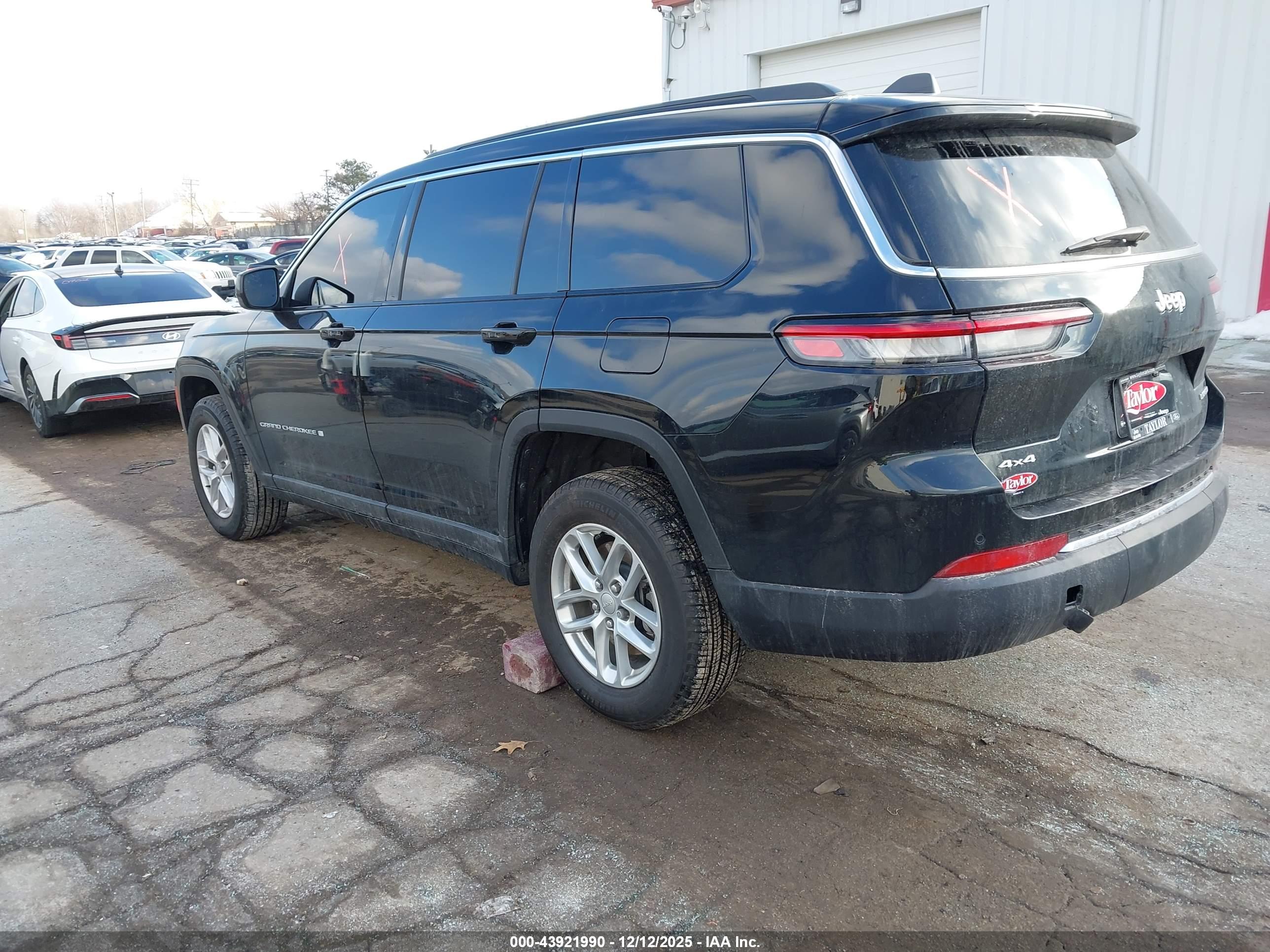 JEEP GRAND image 3