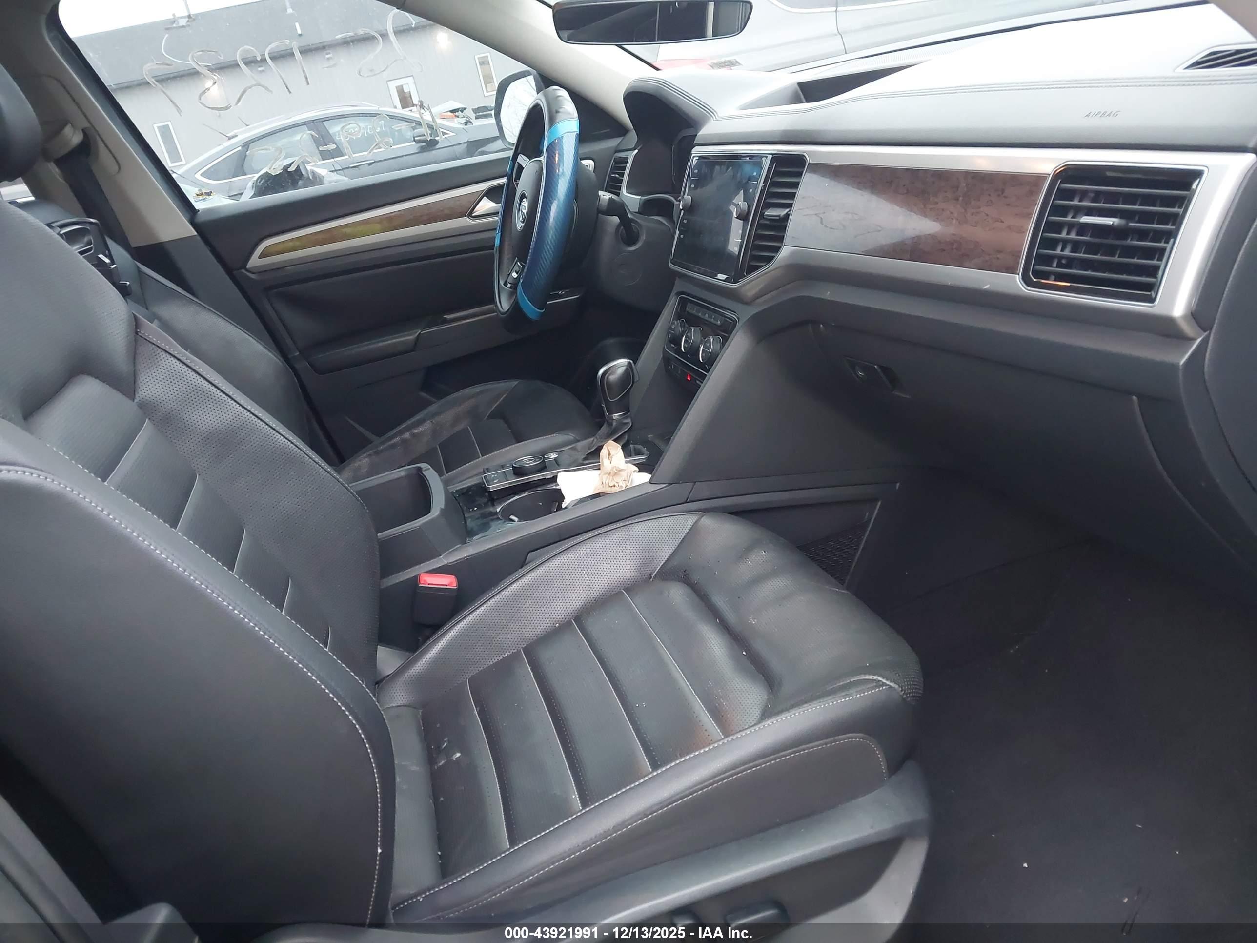 VOLKSWAGEN ATLAS image 5
