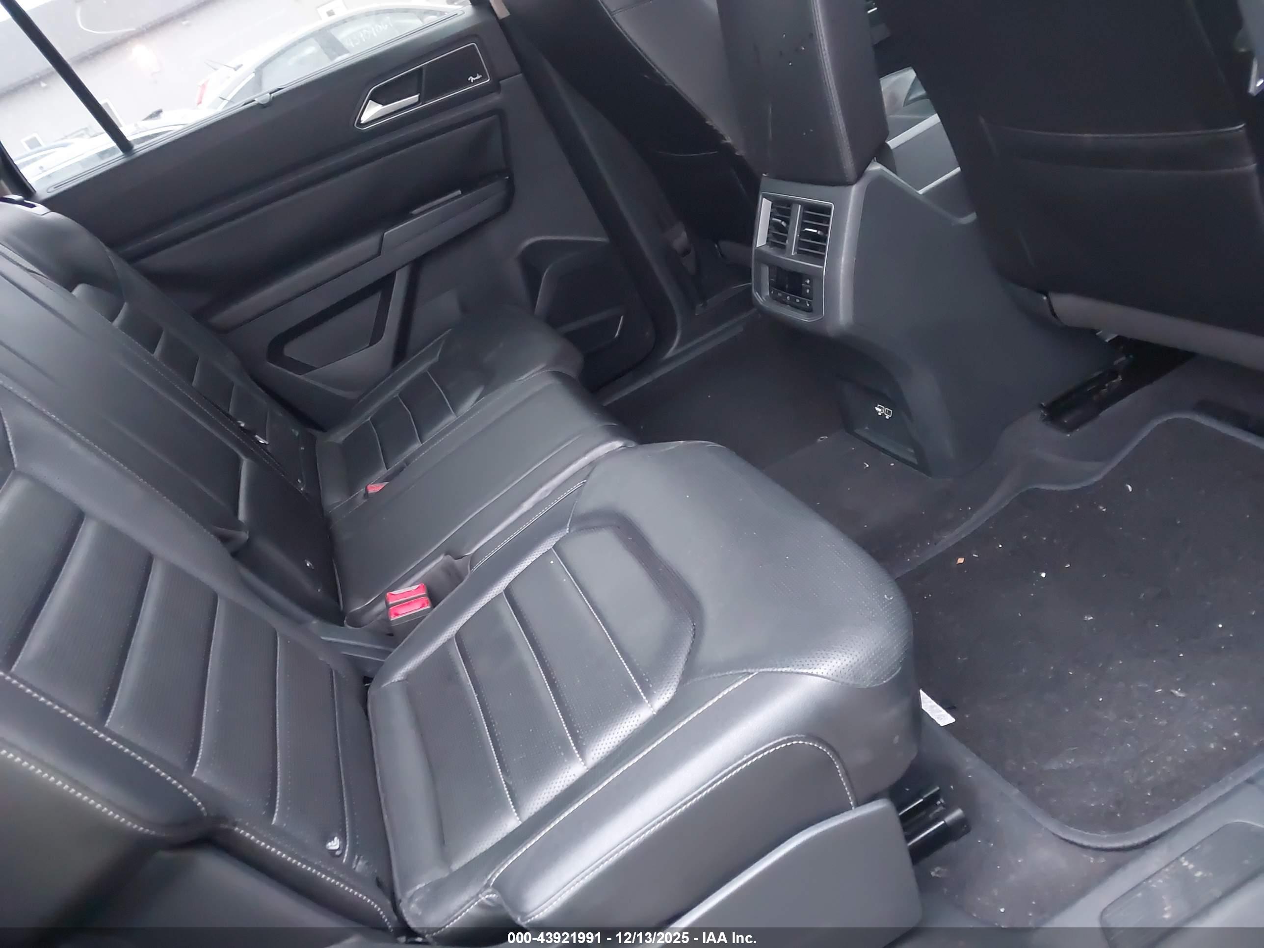 VOLKSWAGEN ATLAS image 8